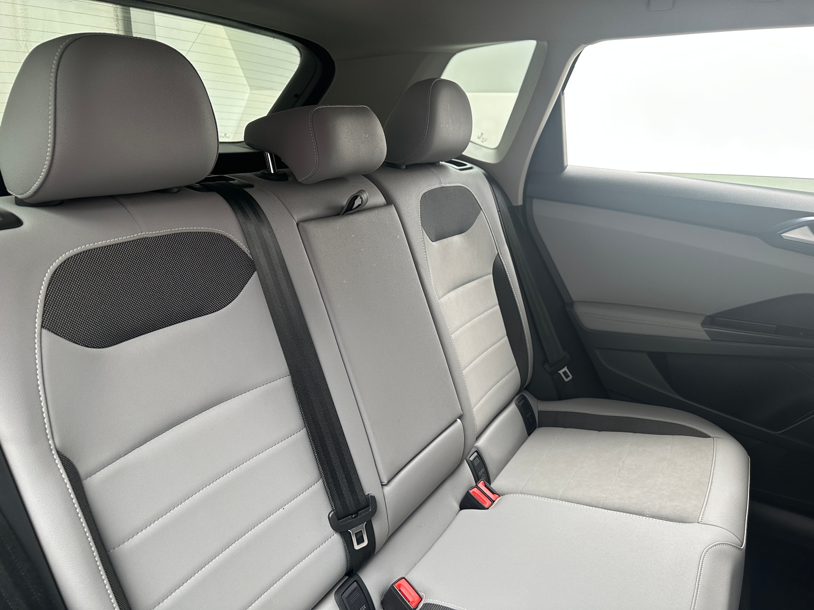 Thumbnail: 2024 Volkswagen Taos - 6