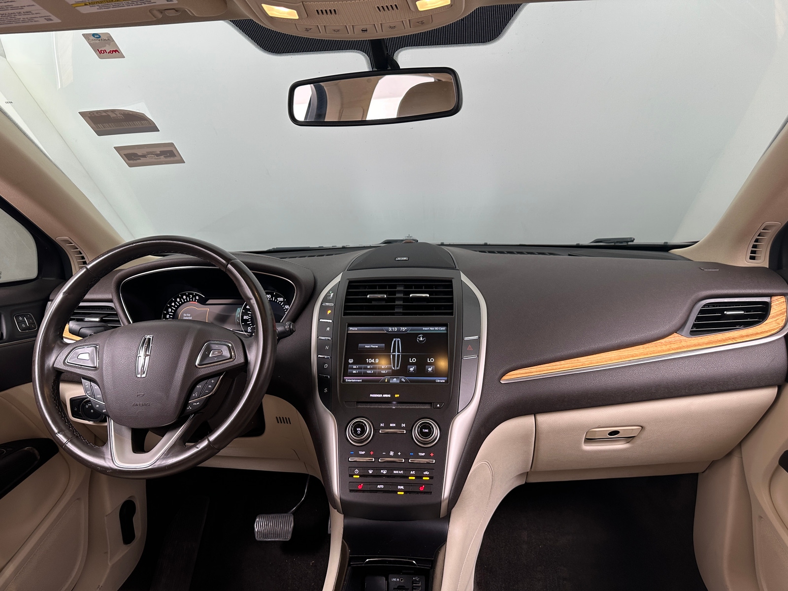 Thumbnail: 2015 Lincoln MKC - 2