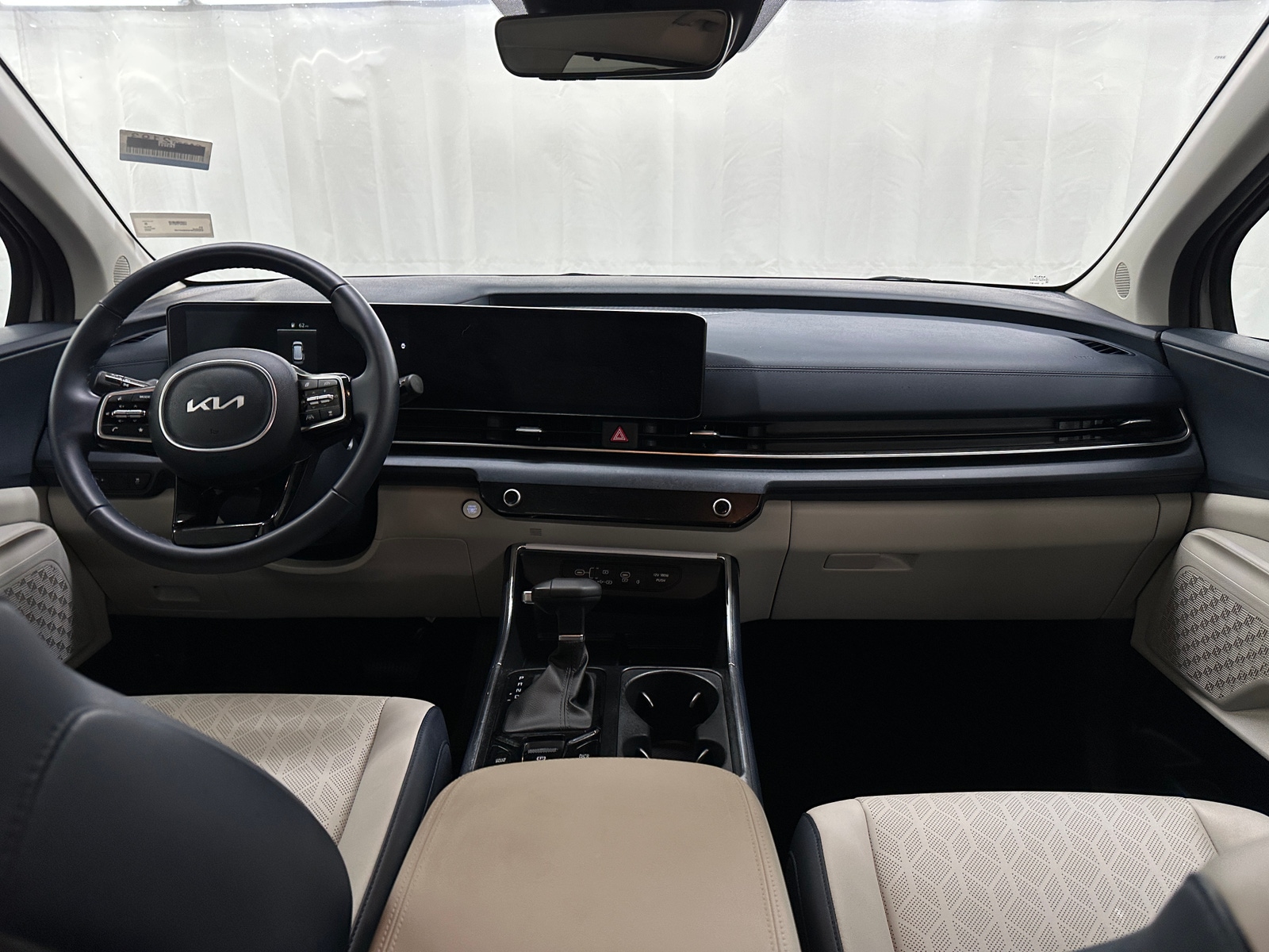 Thumbnail: 2025 Kia Carnival - 2