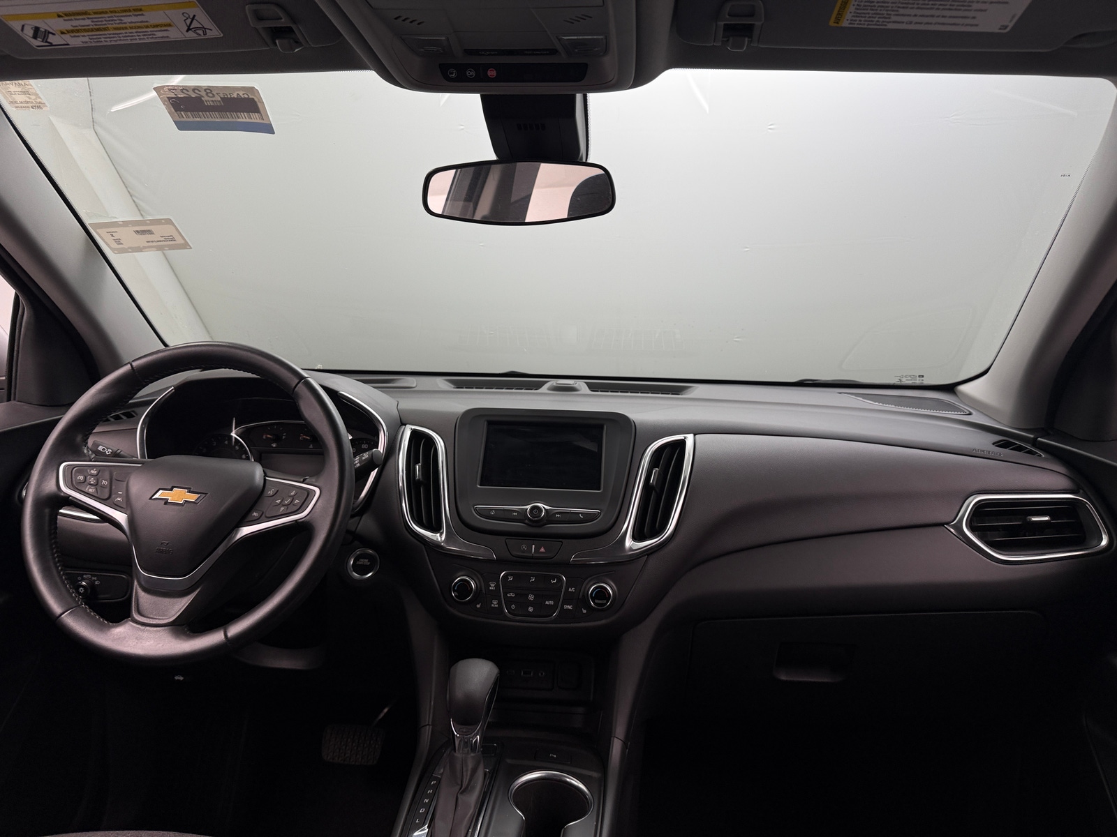 Thumbnail: 2022 Chevrolet Equinox - 3