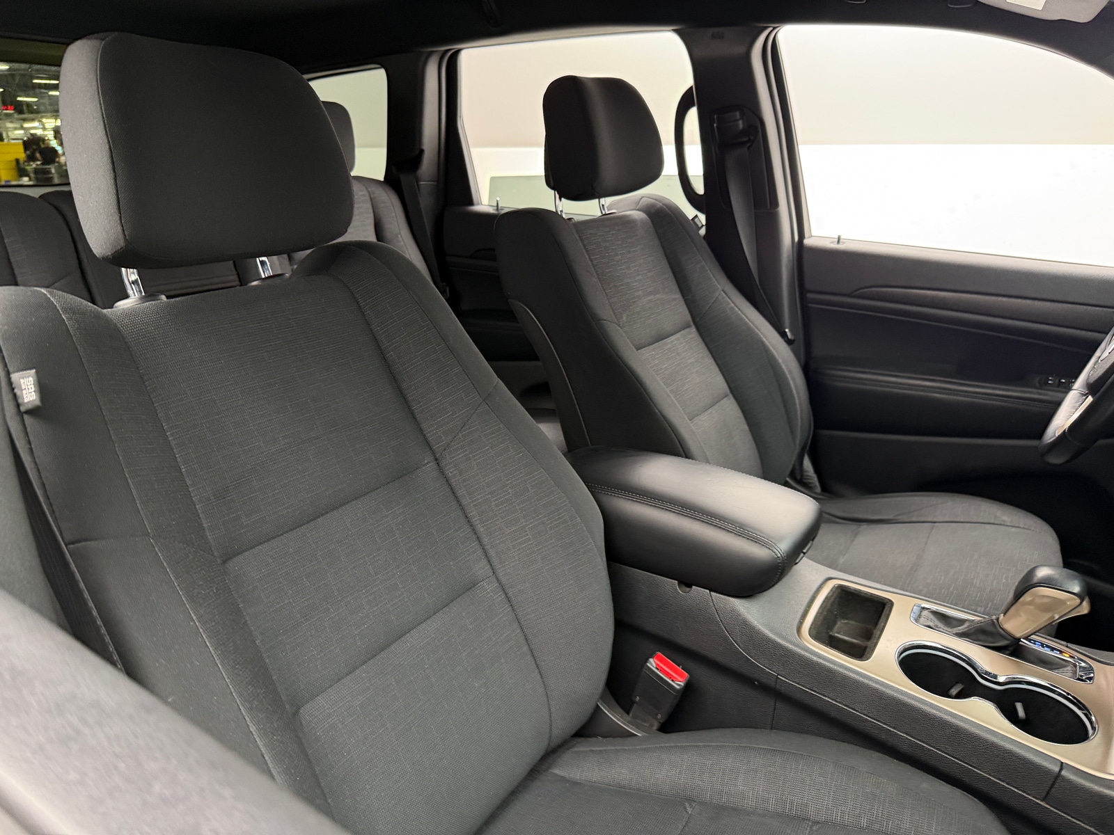 Thumbnail: 2017 Jeep Grand Cherokee - 2