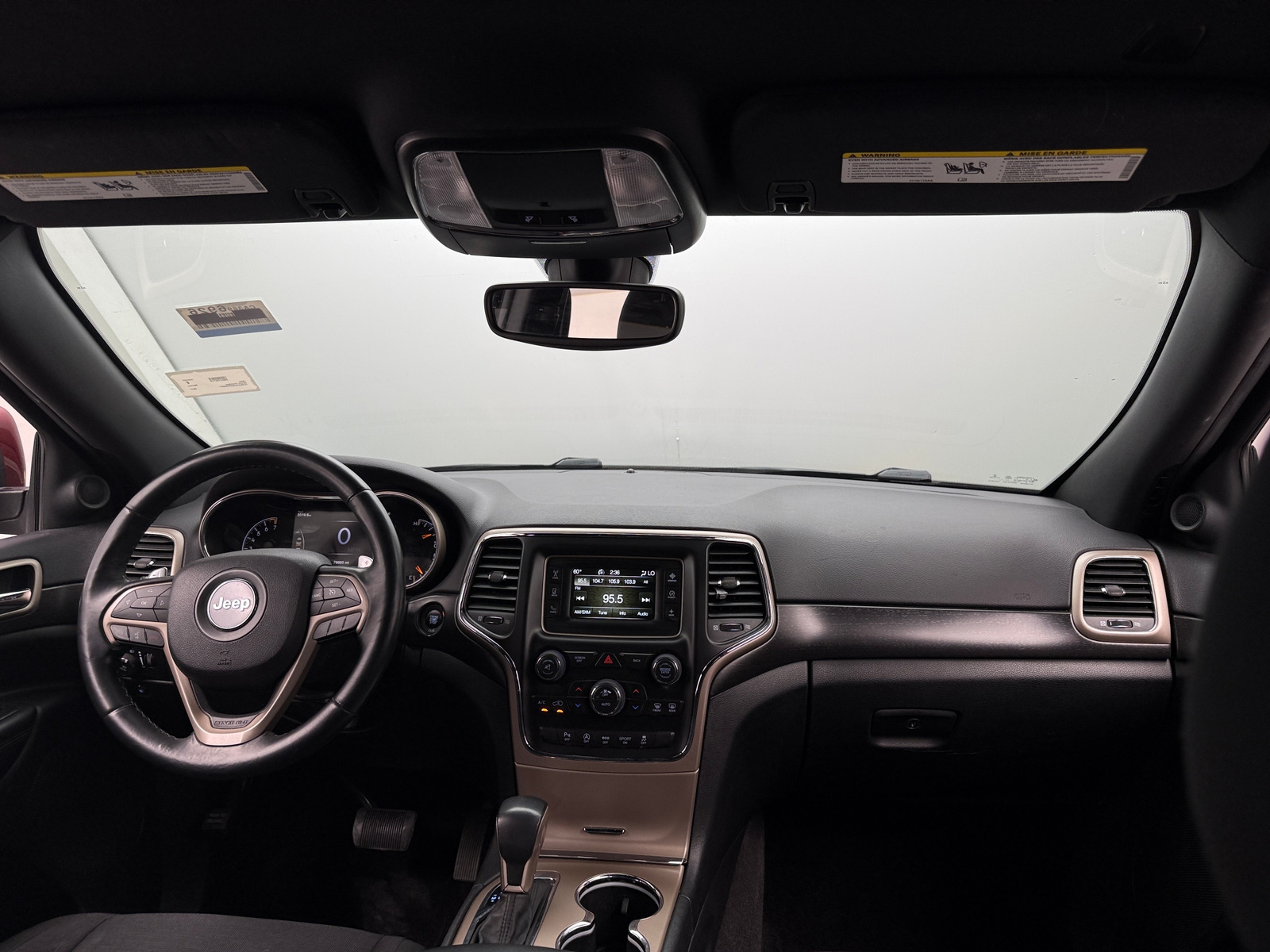 Thumbnail: 2017 Jeep Grand Cherokee - 3
