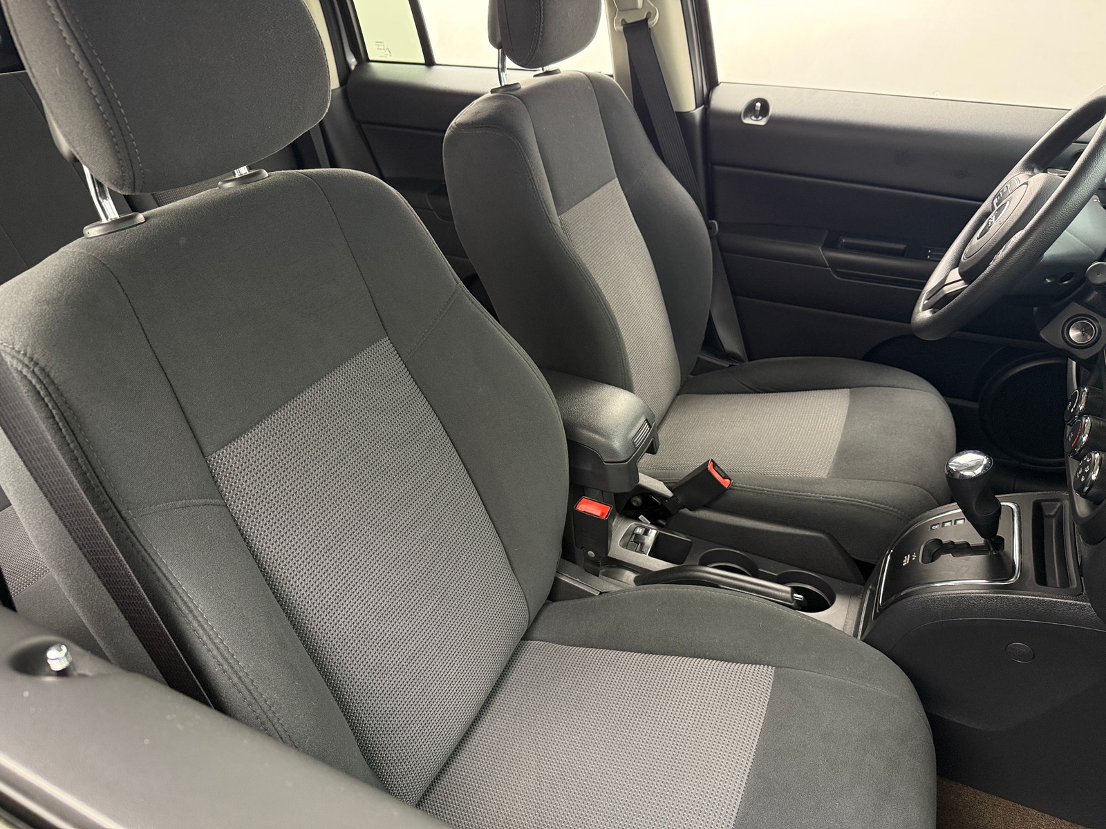 Thumbnail: 2014 Jeep Patriot - 2