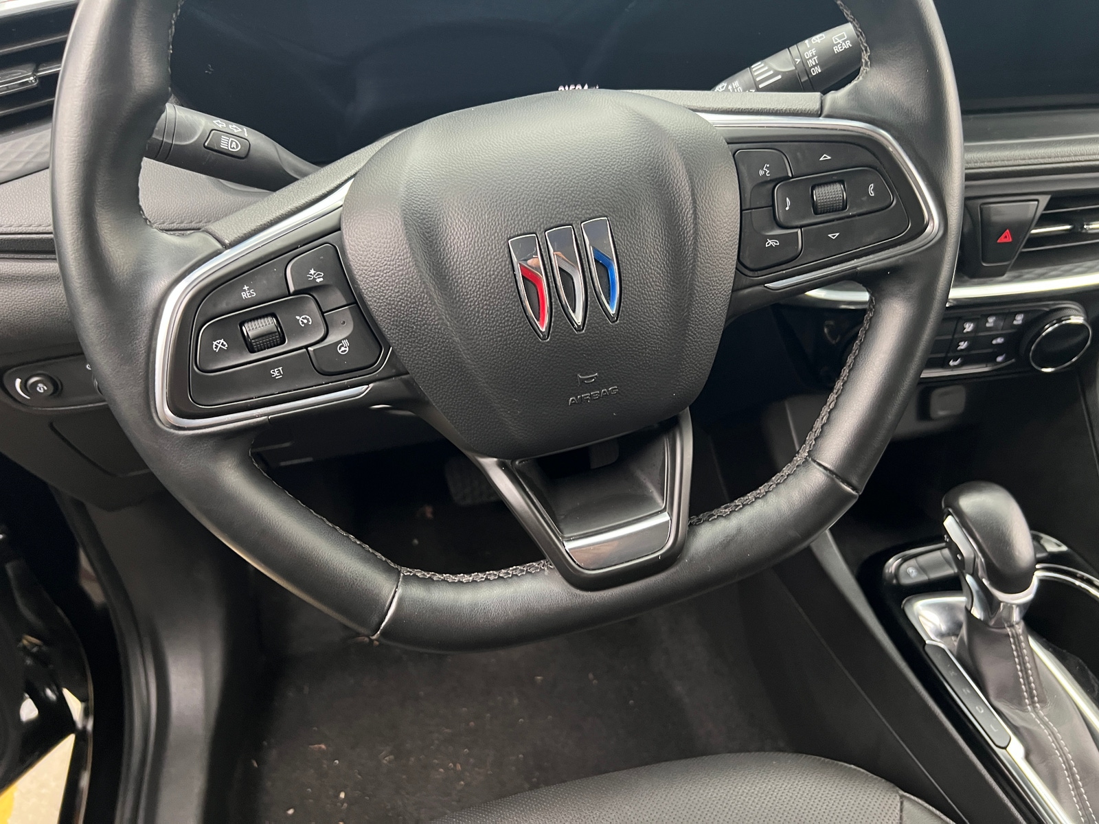 Thumbnail: 2024 Buick Encore GX - 4