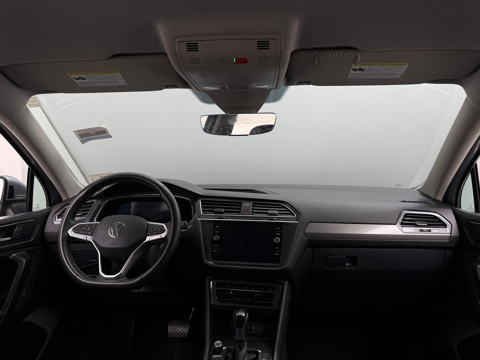 Thumbnail: 2023 Volkswagen Tiguan - 2