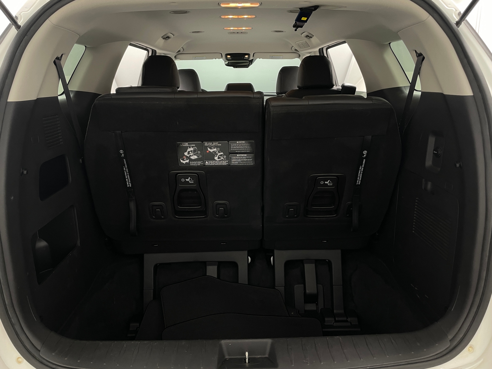 Thumbnail: 2022 Kia Carnival - 6