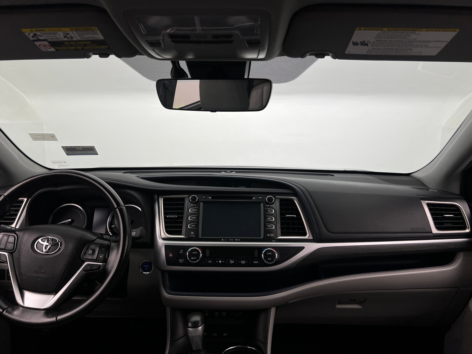 Thumbnail: 2019 Toyota Highlander - 2