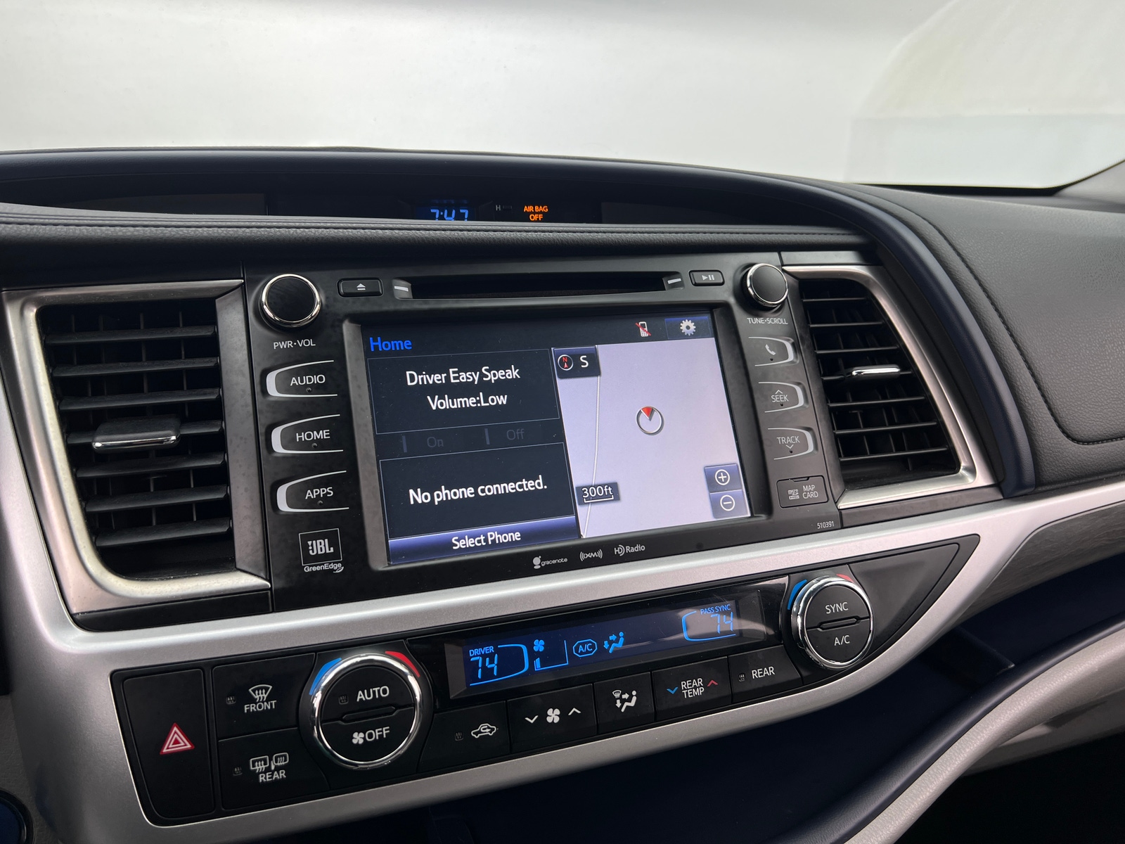 Thumbnail: 2019 Toyota Highlander - 3