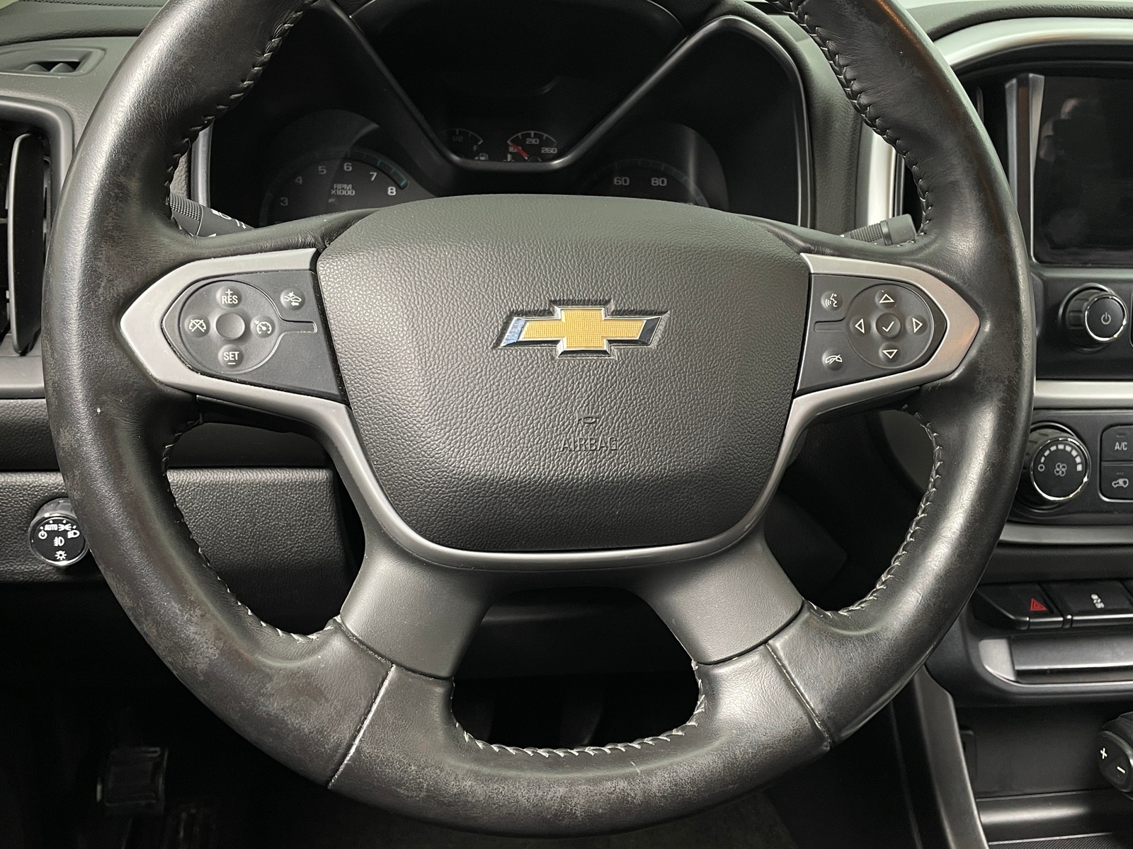 Thumbnail: 2017 Chevrolet Colorado - 5