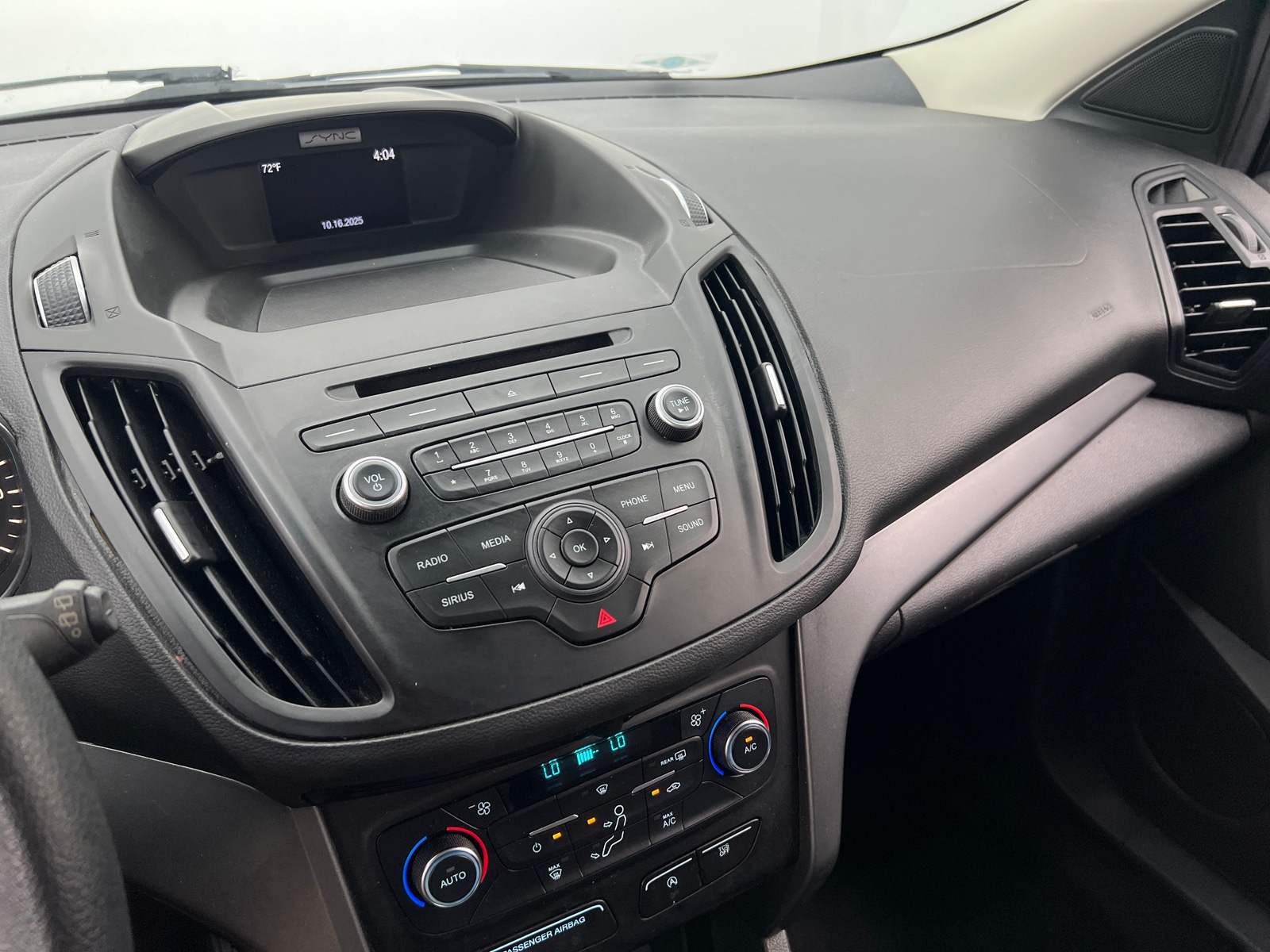 Thumbnail: 2017 Ford Escape - 4