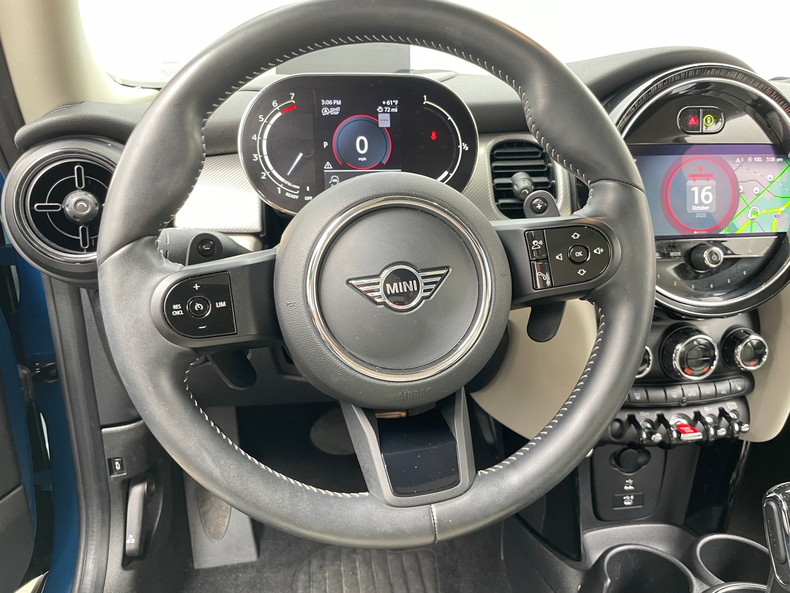 Thumbnail: 2022 MINI Cooper Hardtop - 3