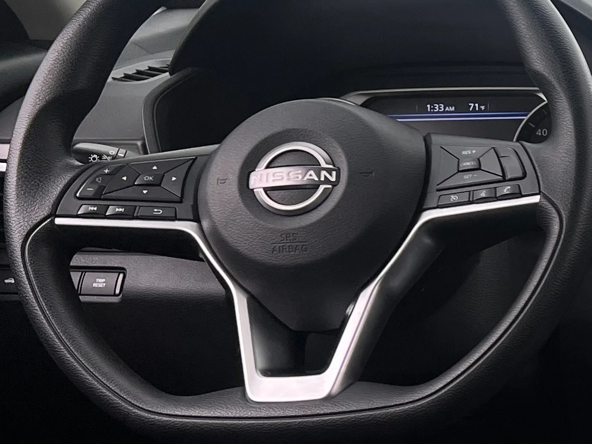 Thumbnail: 2024 Nissan Altima - 5