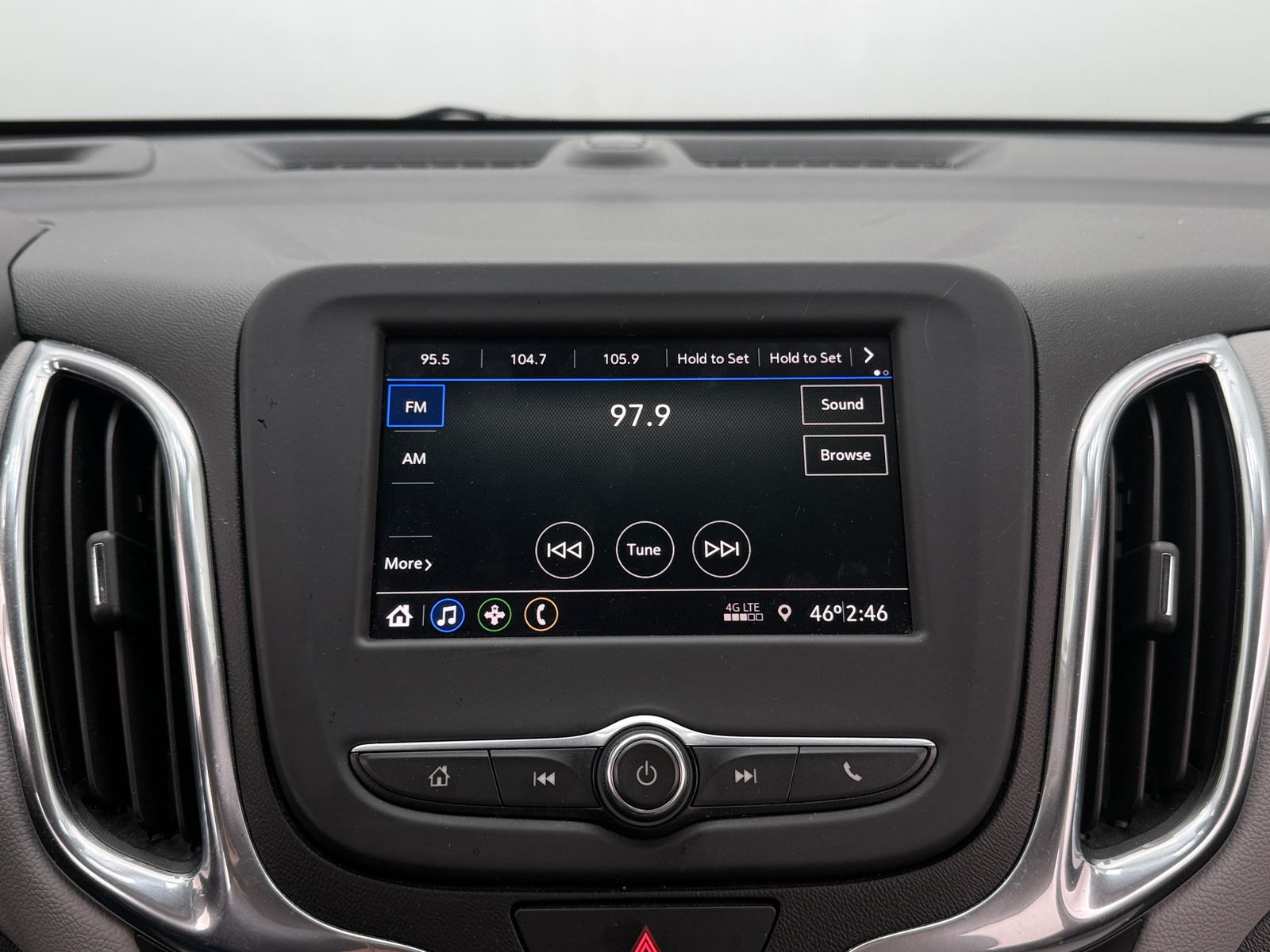 Thumbnail: 2020 Chevrolet Equinox - 4