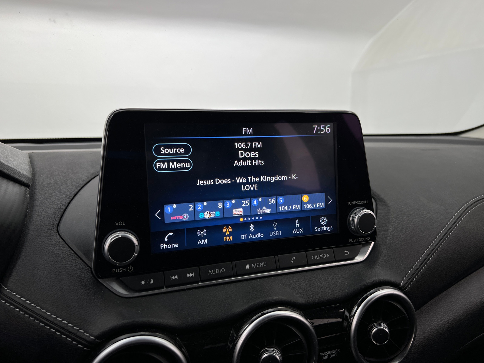 Thumbnail: 2023 Nissan Sentra - 4