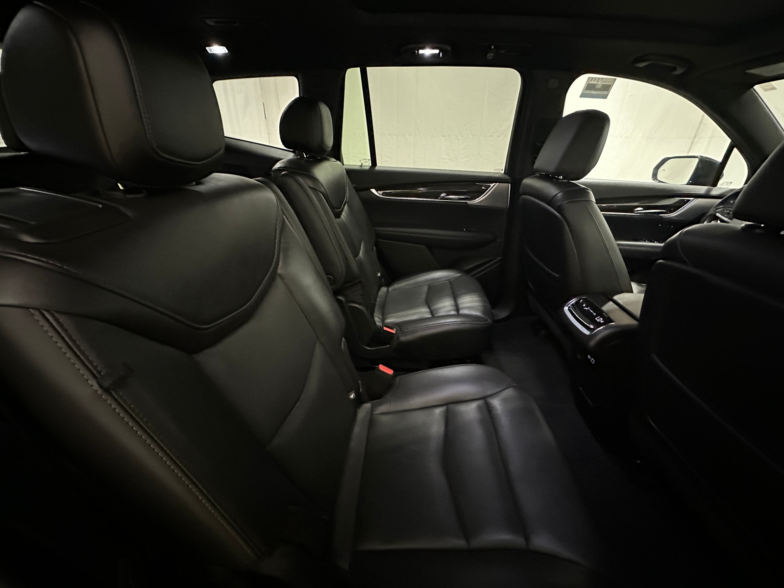Thumbnail: 2020 Cadillac XT6 - 5