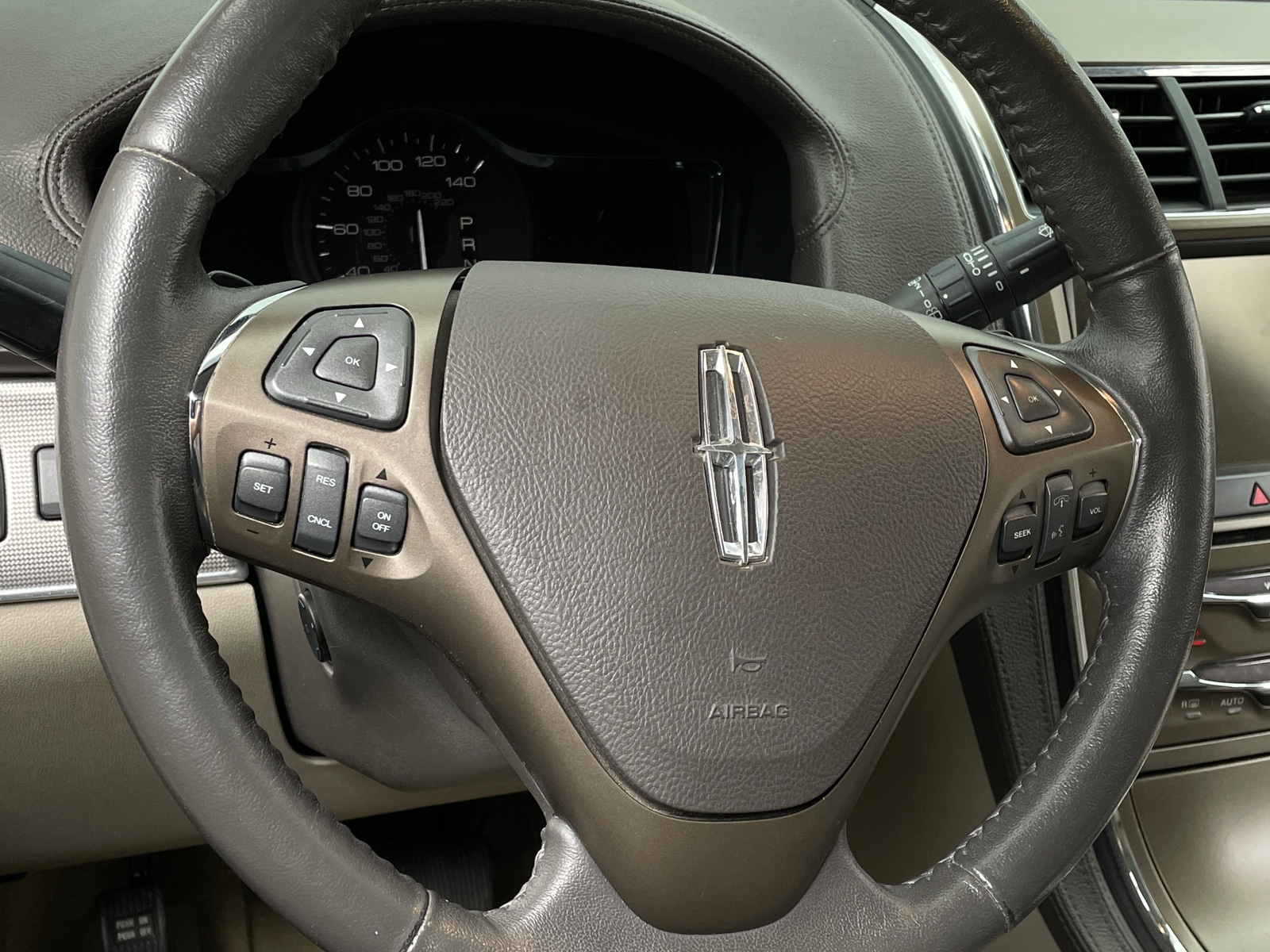 Thumbnail: 2015 Lincoln MKX - 4