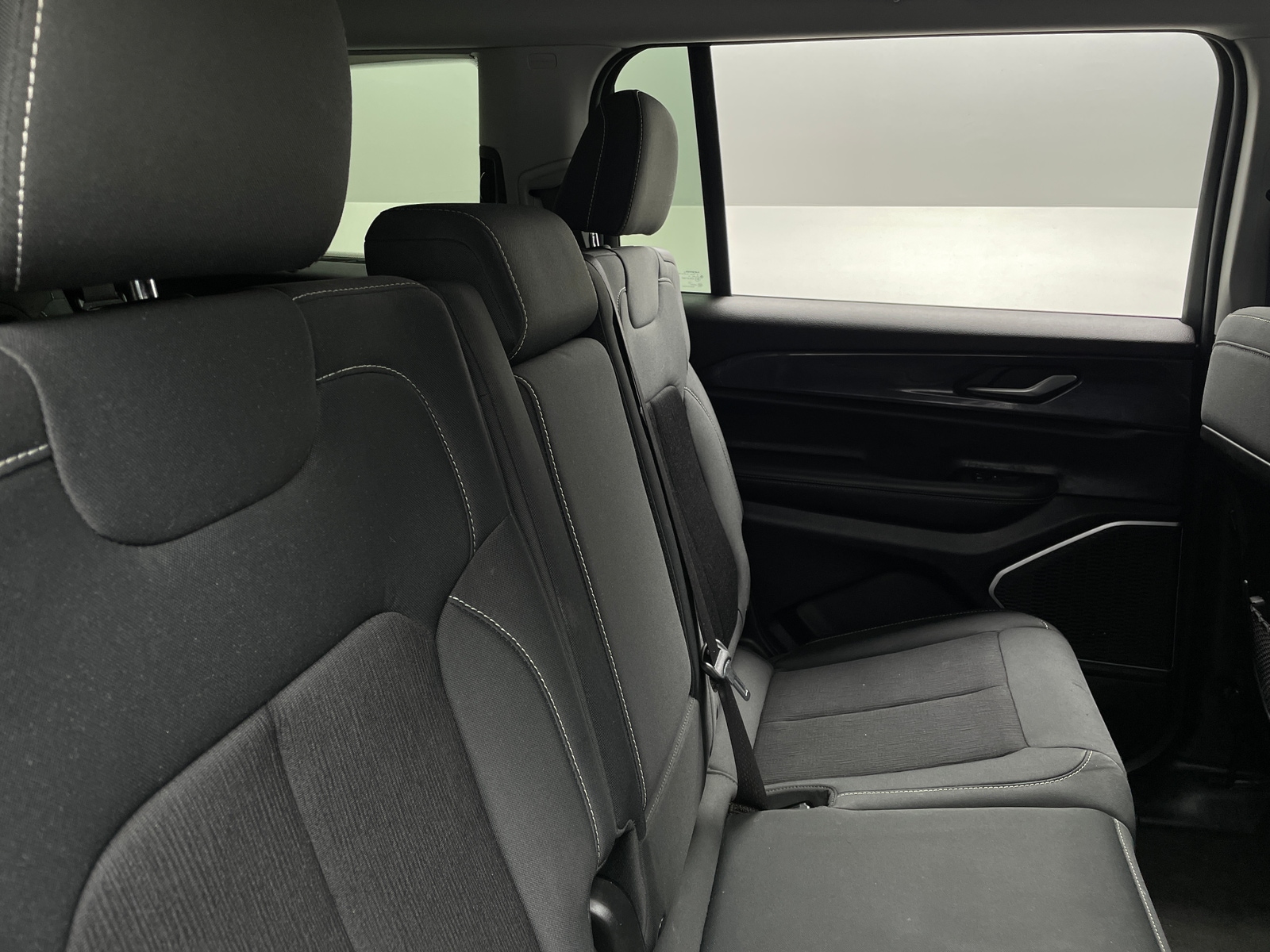 Thumbnail: 2021 Jeep Grand Cherokee L - 6