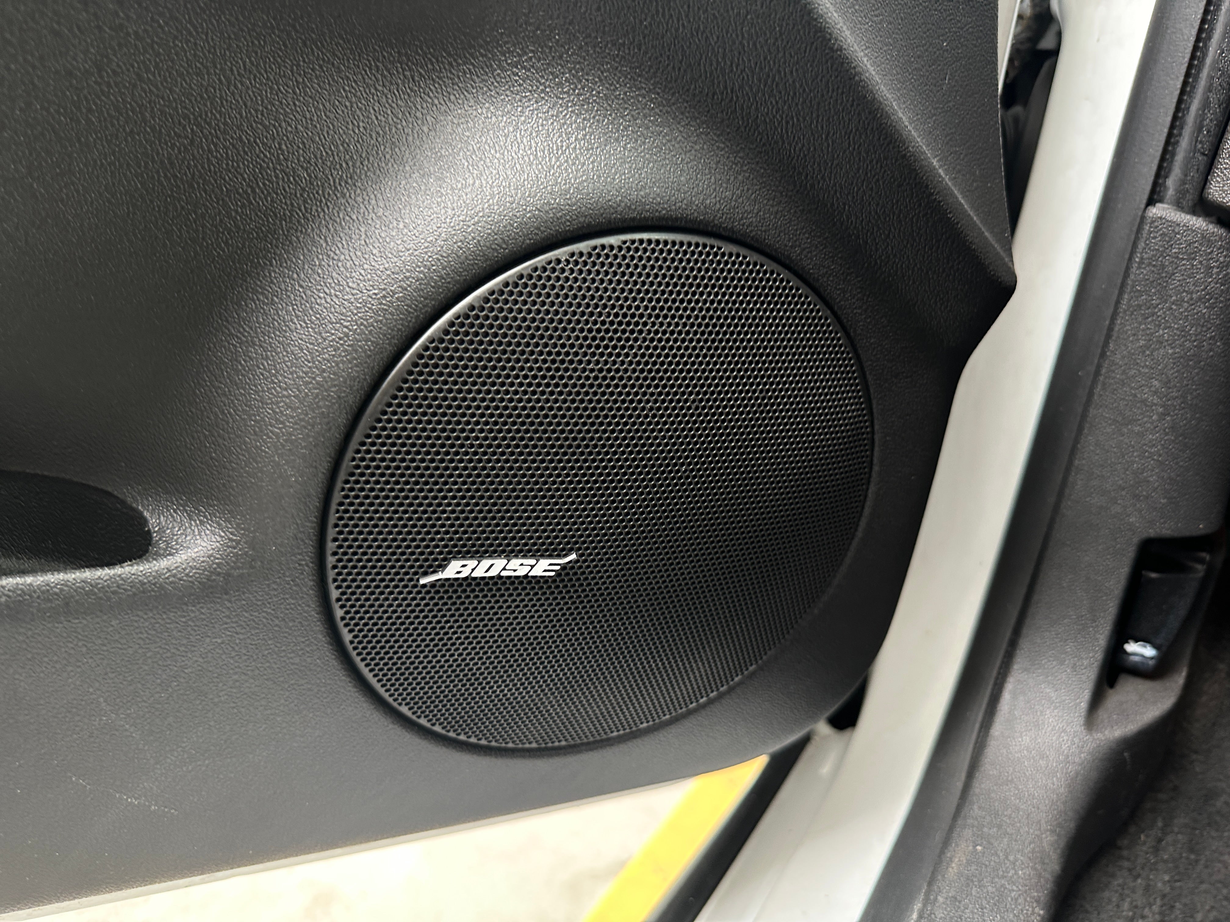 Used 2015 Chevrolet Impala Limited 1LZ with VIN 2G1WC5E35F1137863 for sale in Oak Creek, WI