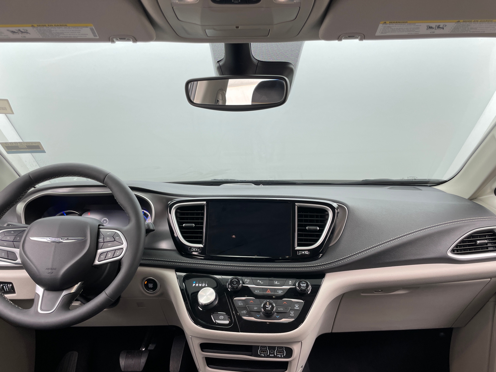 Thumbnail: 2023 Chrysler Pacifica - 2