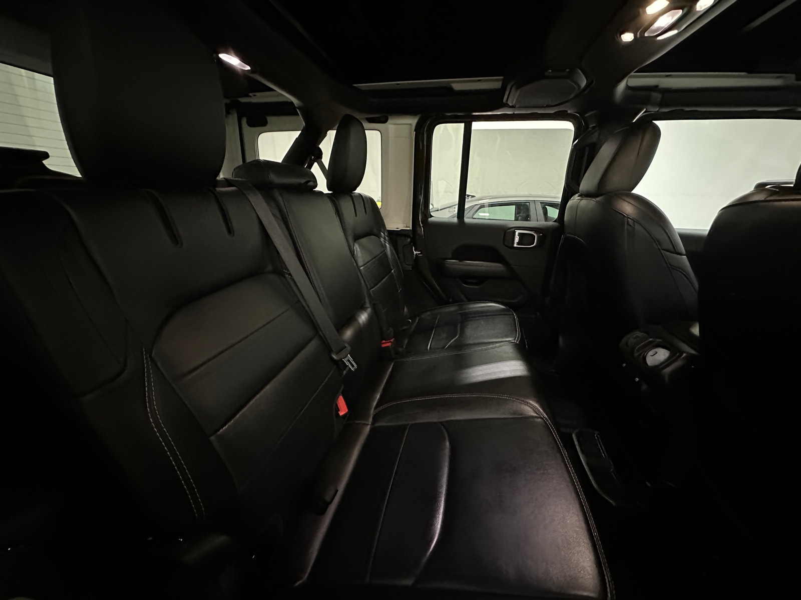 Thumbnail: 2022 Jeep Wrangler - 5
