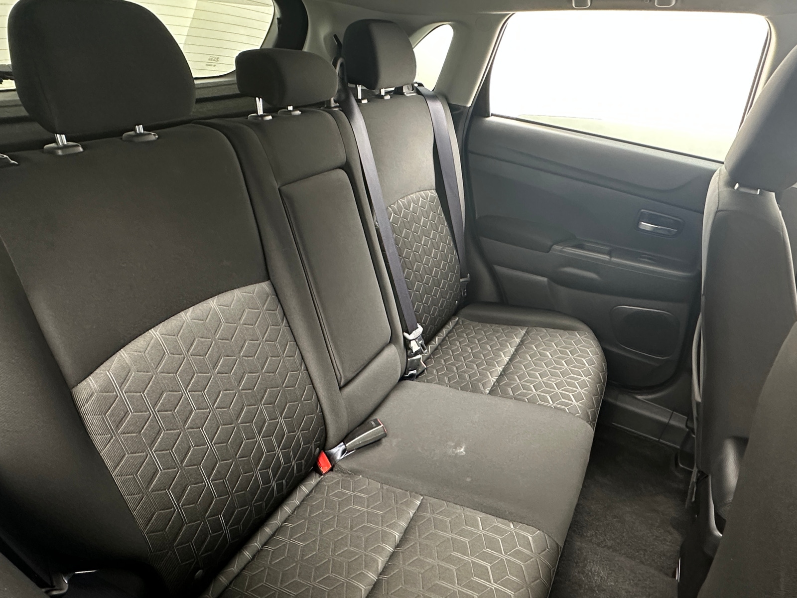 Thumbnail: 2024 Mitsubishi Outlander Sport - 6