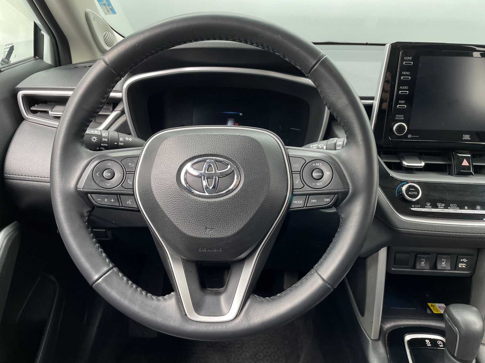 Thumbnail: 2022 Toyota Corolla Cross - 4