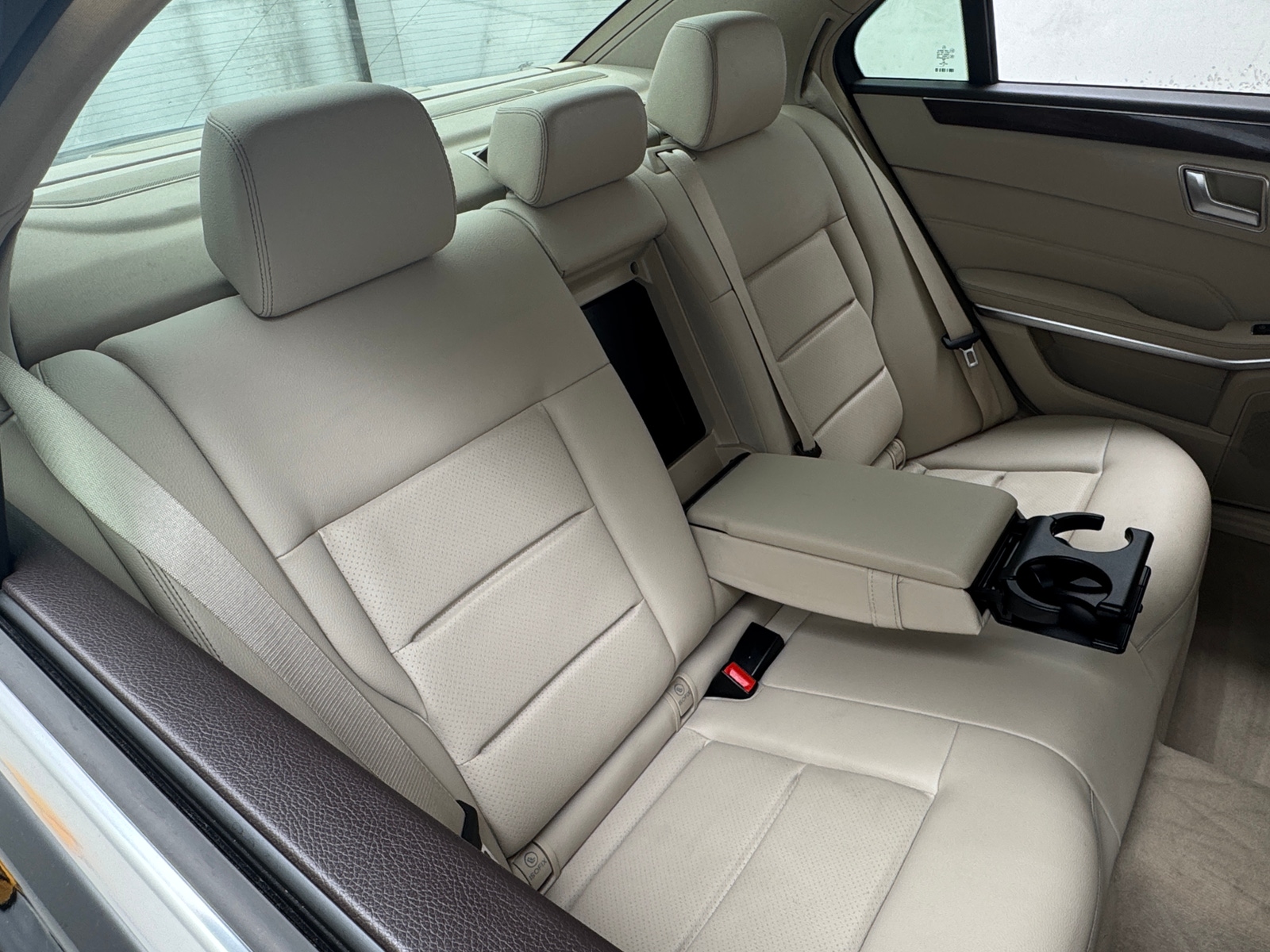 Thumbnail: 2016 Mercedes-Benz E-Class - 5