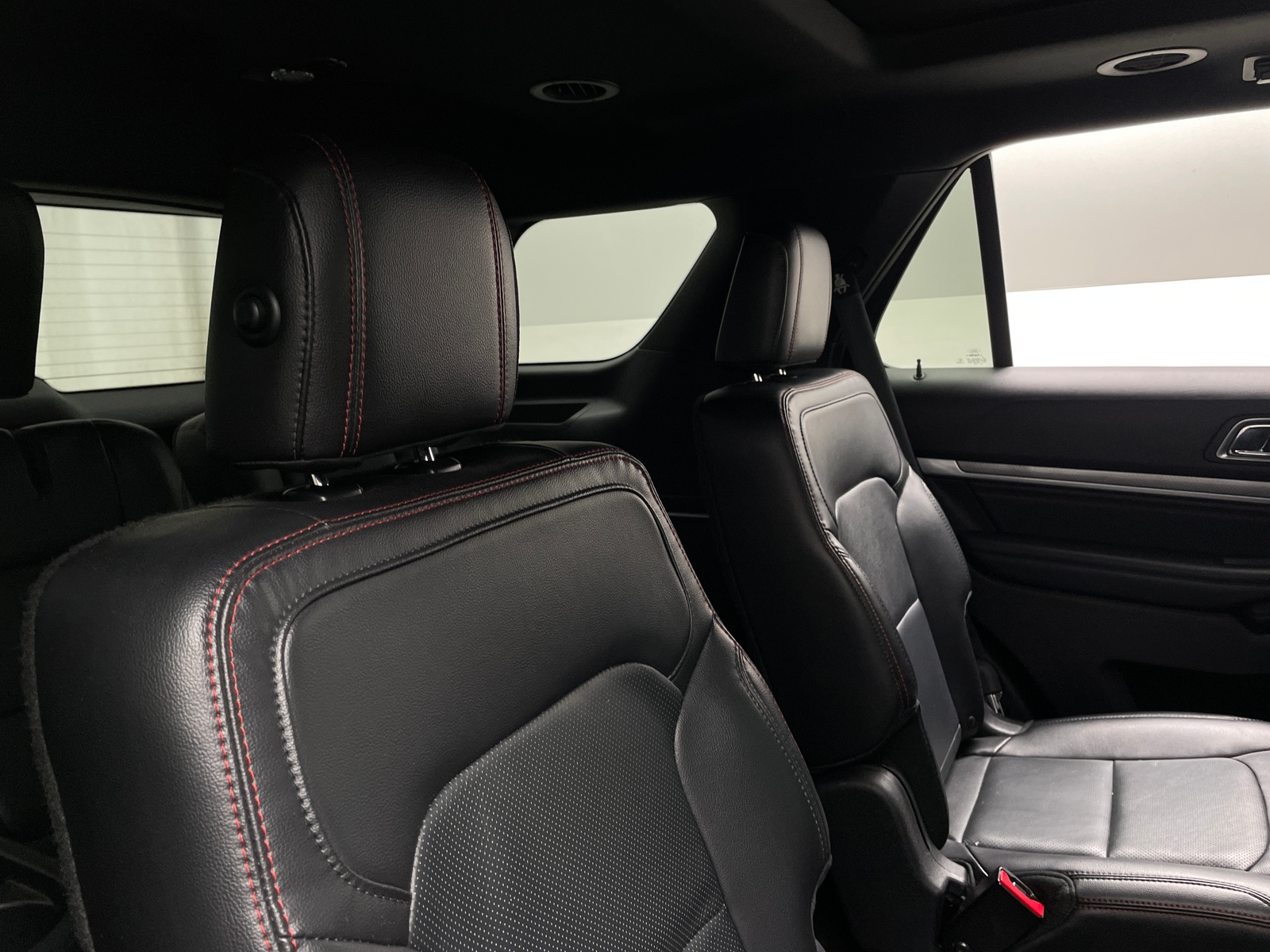 Thumbnail: 2017 Ford Explorer - 5