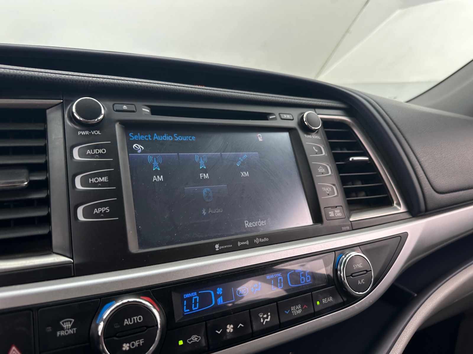 Thumbnail: 2016 Toyota Highlander - 3