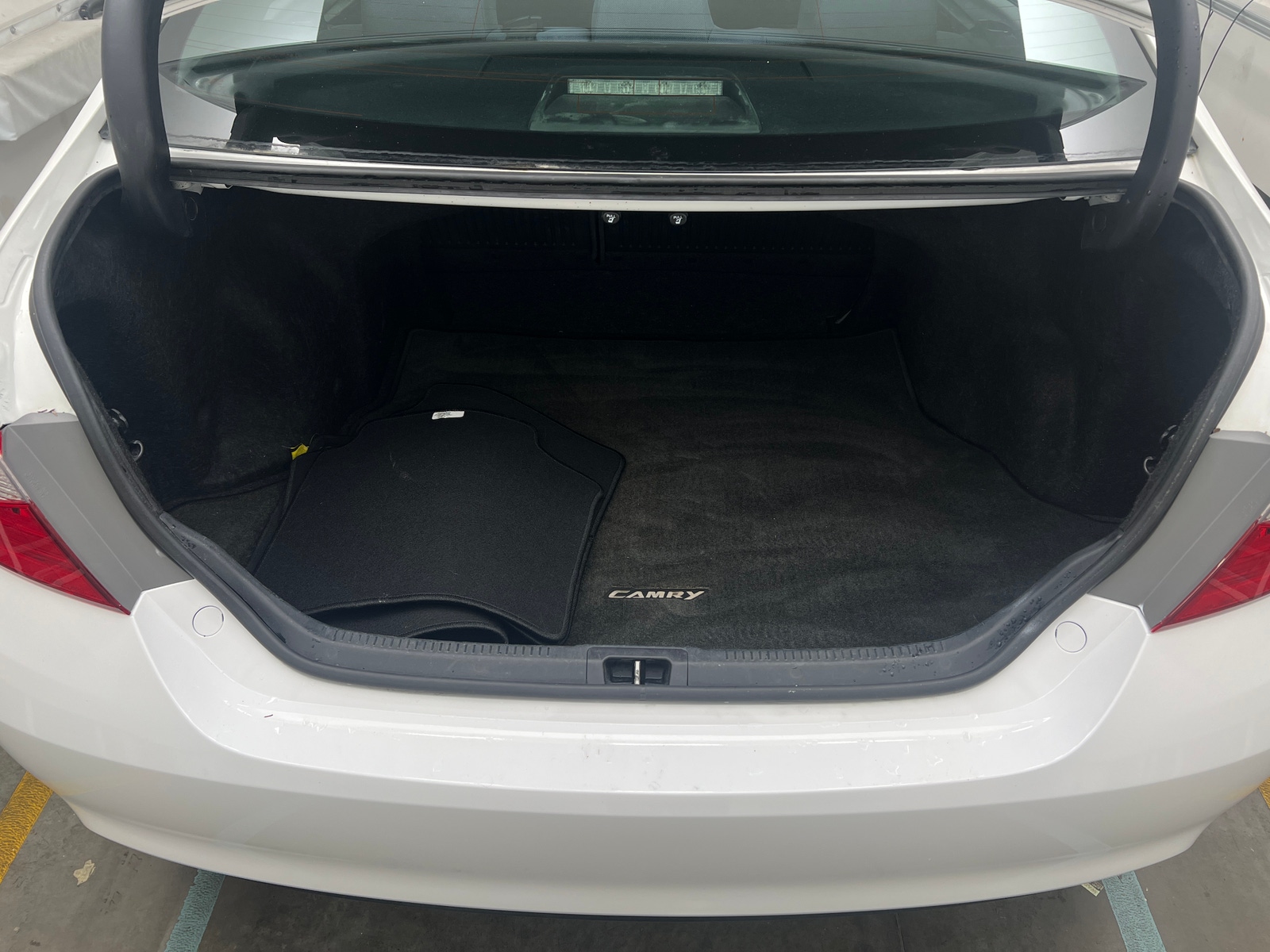 Thumbnail: 2015 Toyota Camry - 7