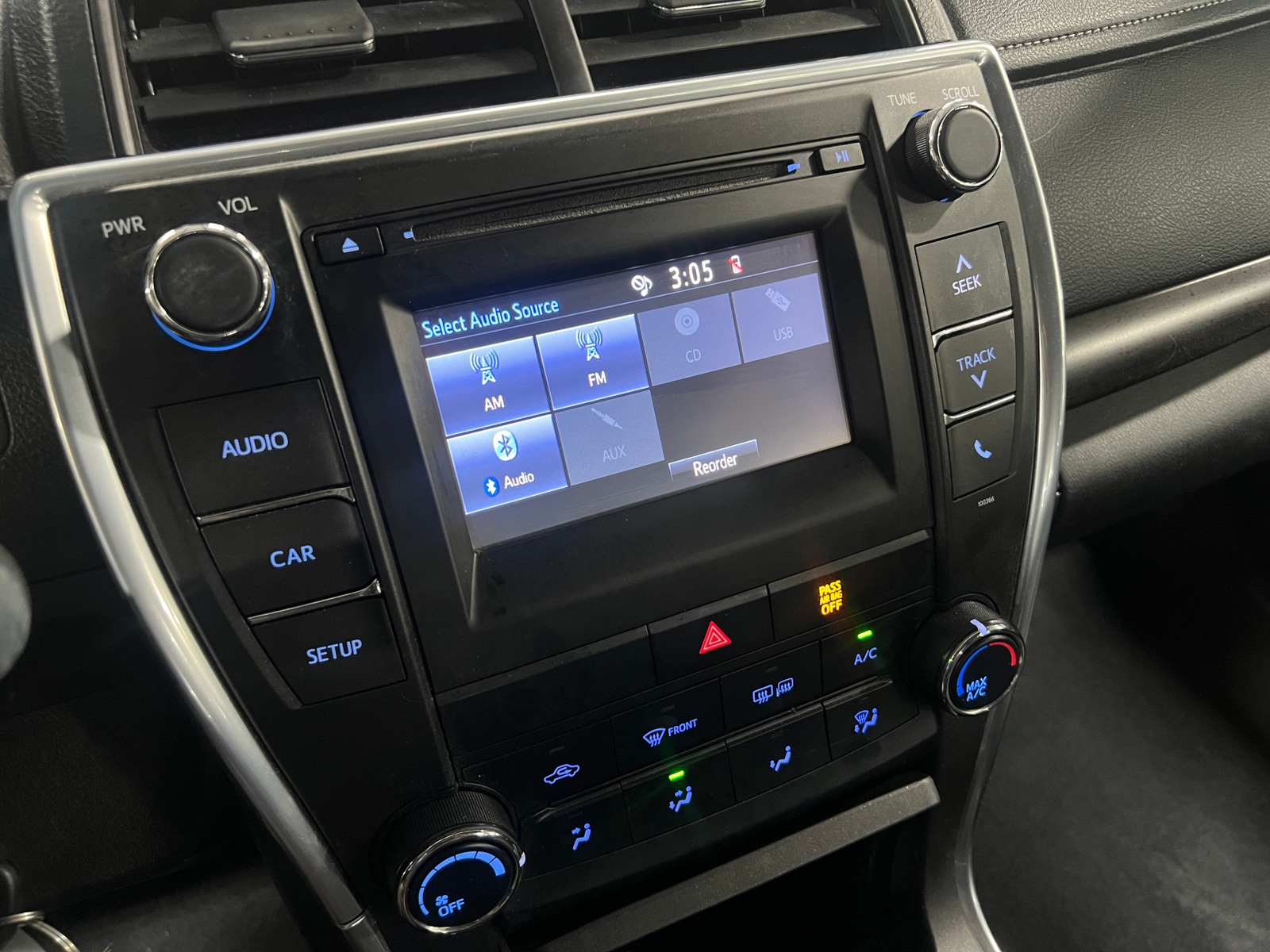 Thumbnail: 2015 Toyota Camry - 4