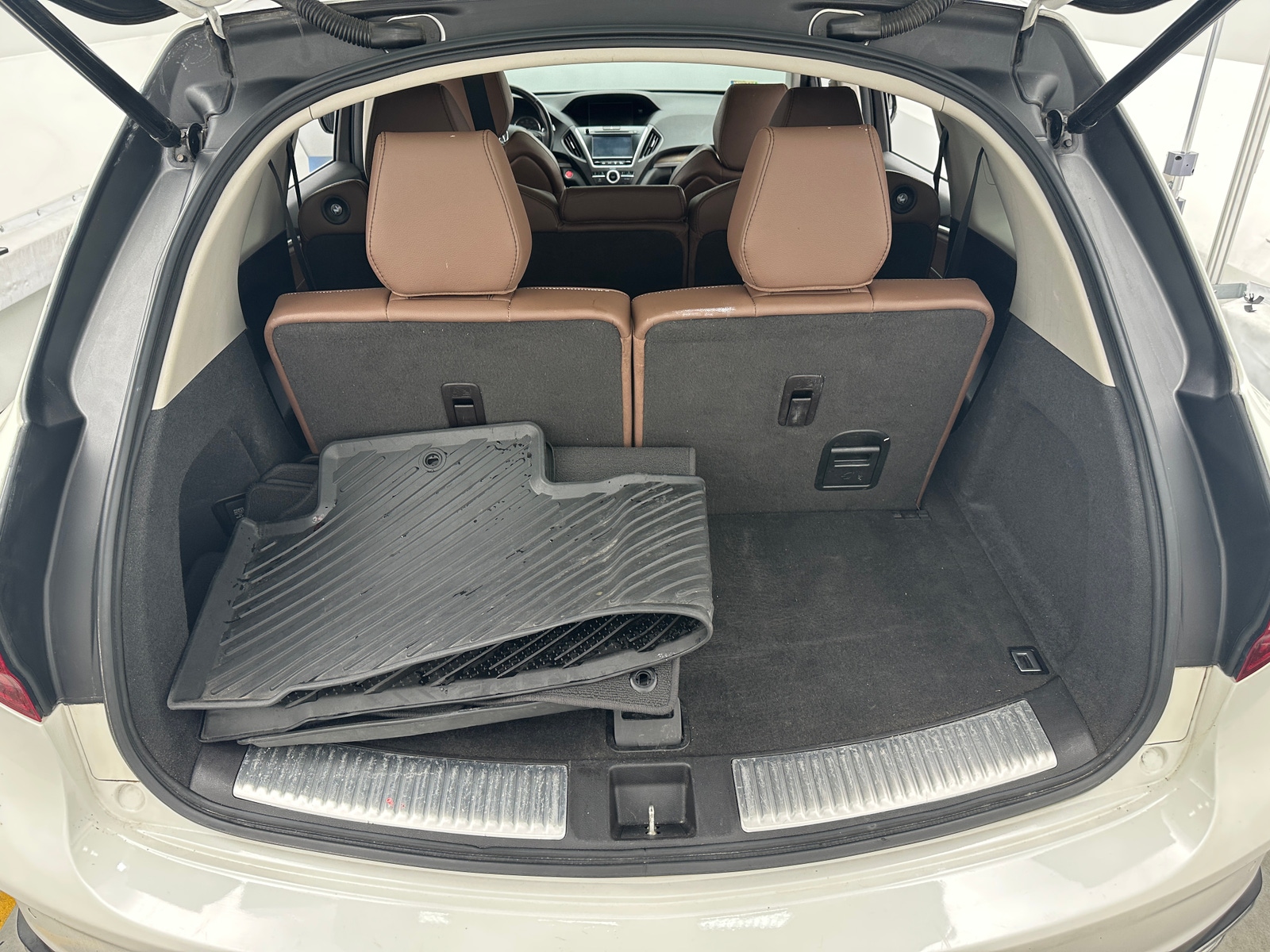 Thumbnail: 2019 Acura MDX - 6