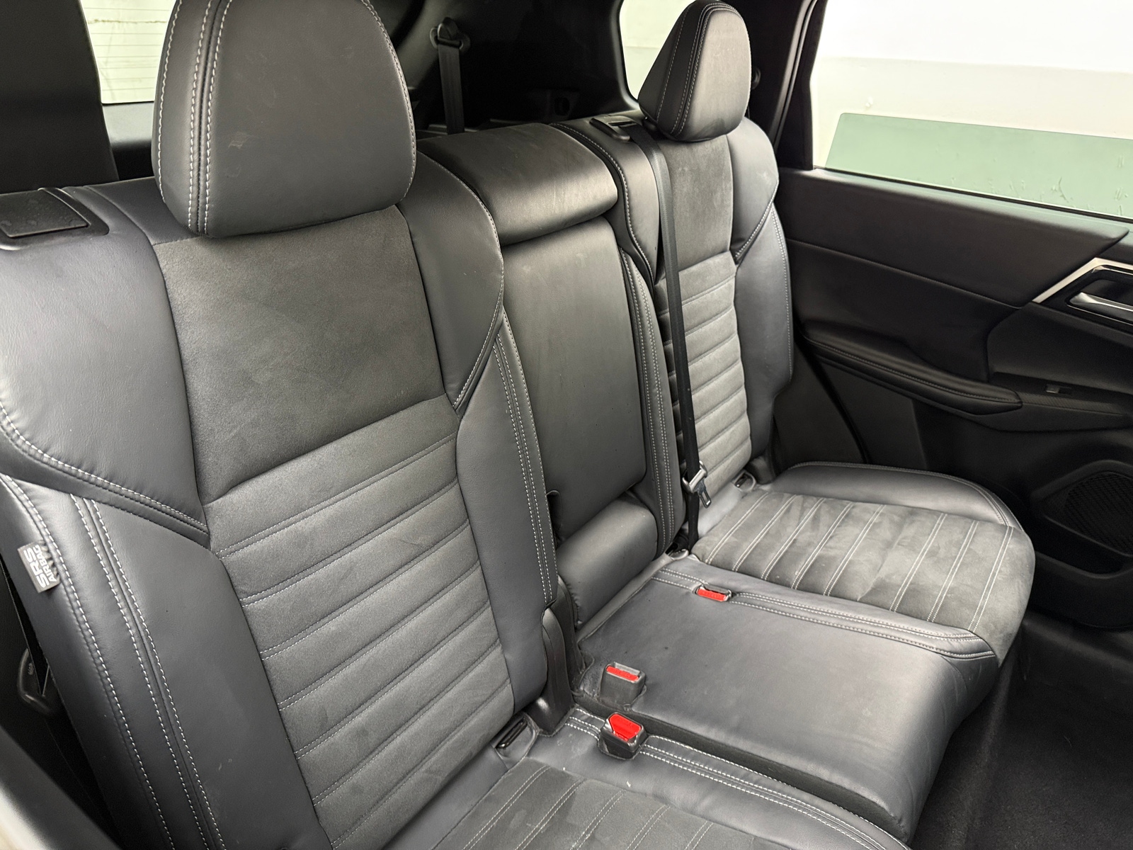 Thumbnail: 2022 Mitsubishi Outlander - 5