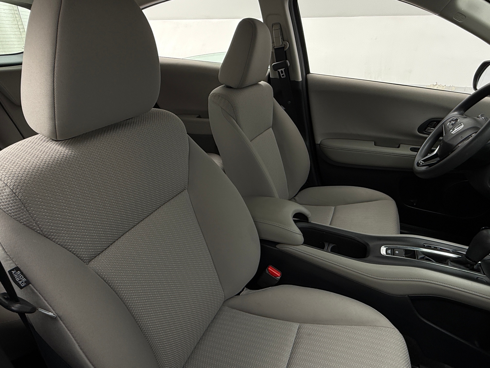 Thumbnail: 2016 Honda HR-V - 2