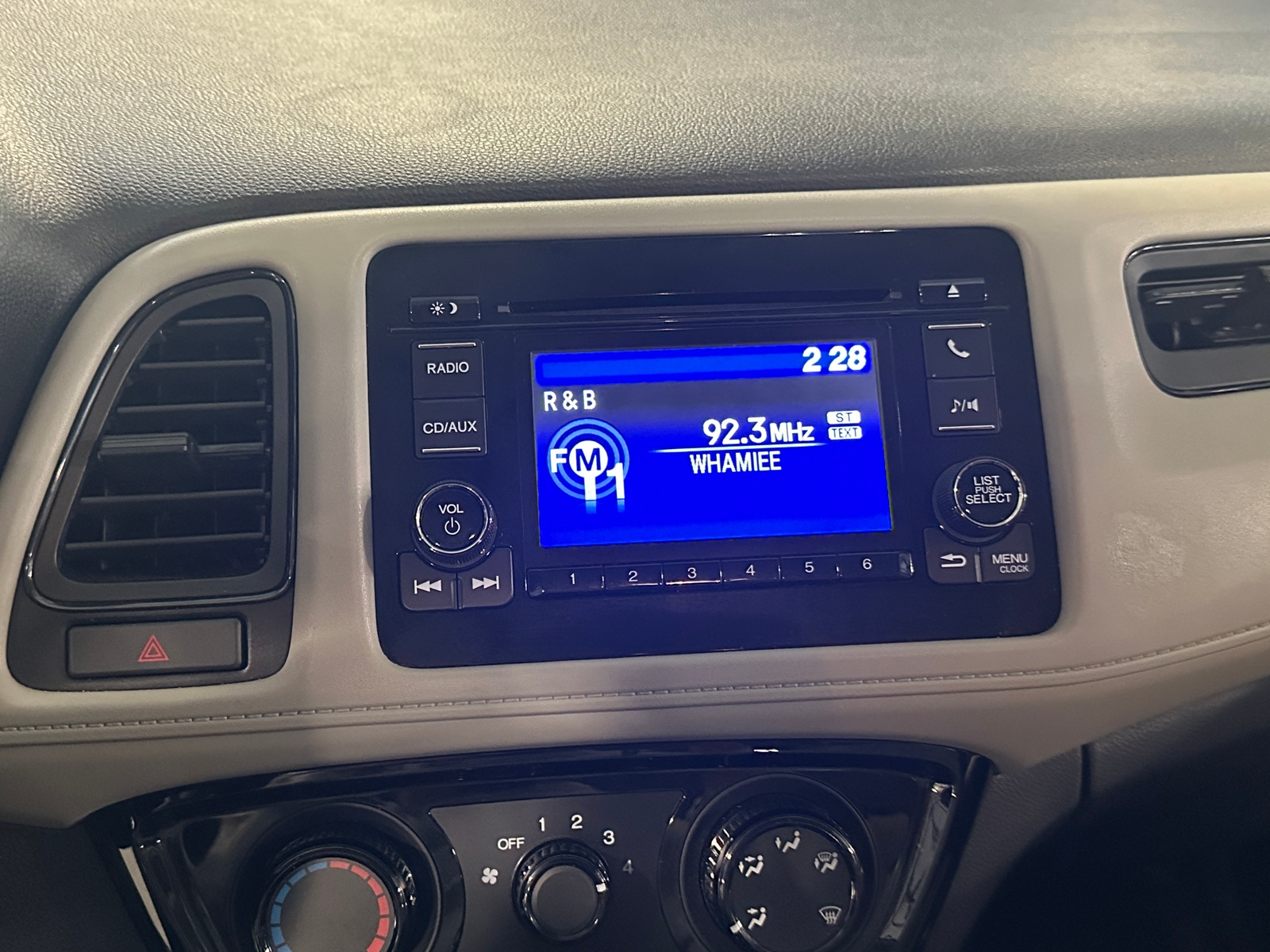 Thumbnail: 2016 Honda HR-V - 4
