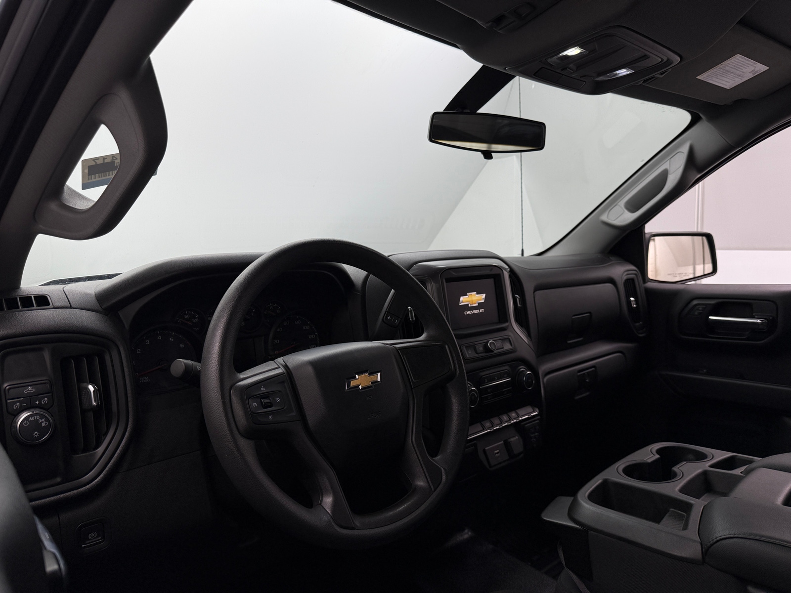 Thumbnail: 2020 Chevrolet Silverado 1500 - 3