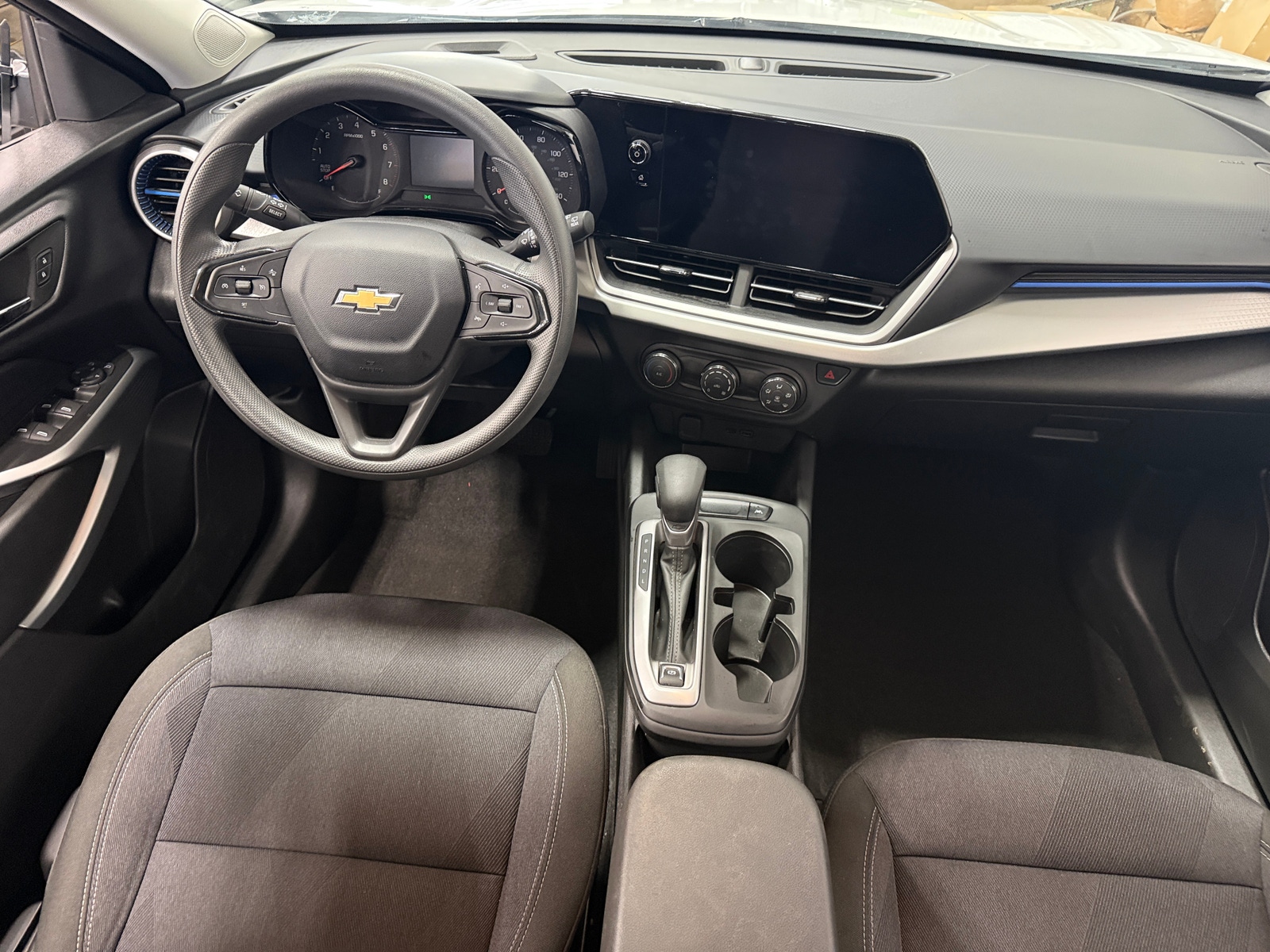 Thumbnail: 2025 Chevrolet Trax - 3