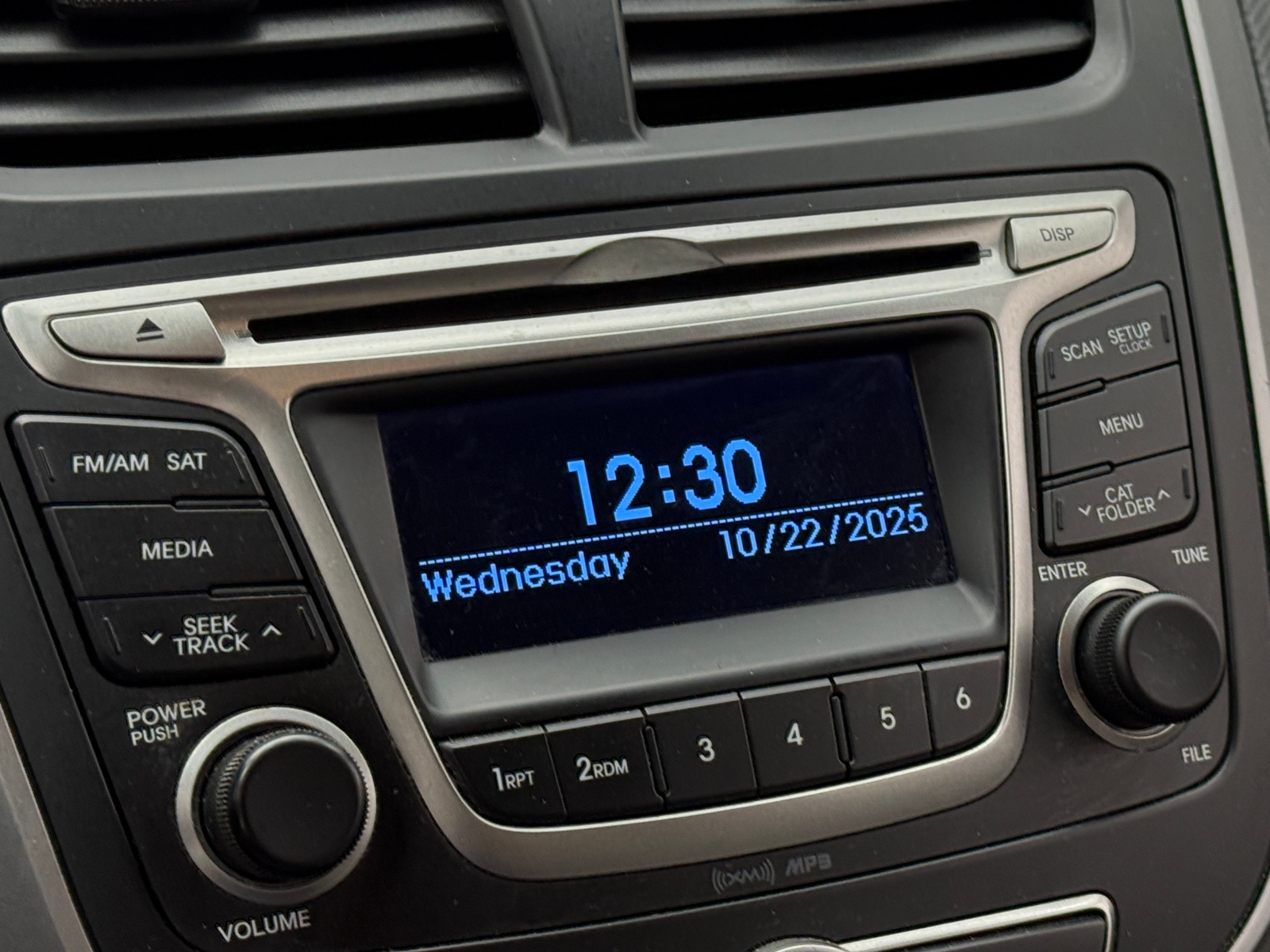 Thumbnail: 2016 Hyundai Accent - 4