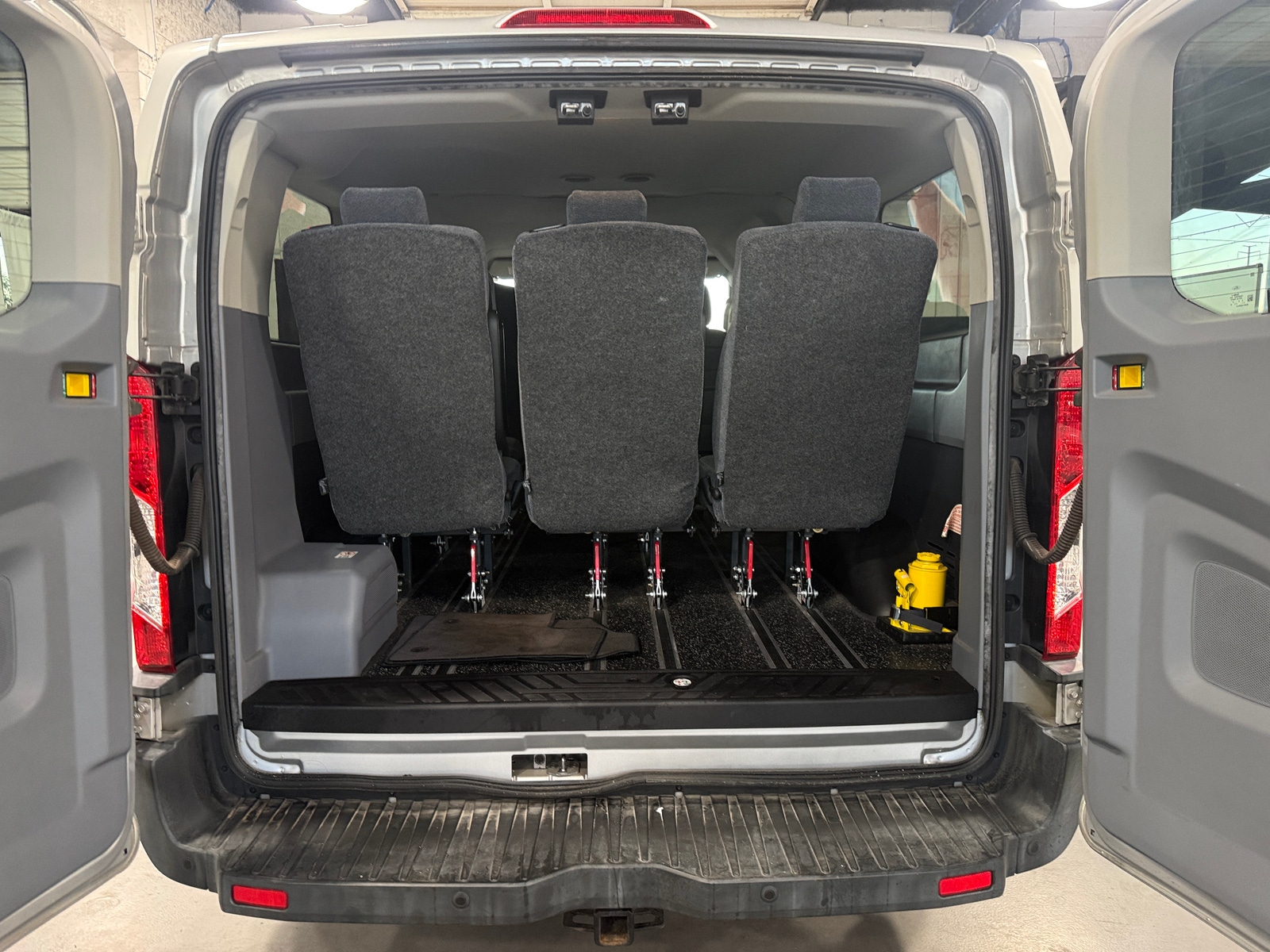 Thumbnail: 2017 Ford Transit Series - 7