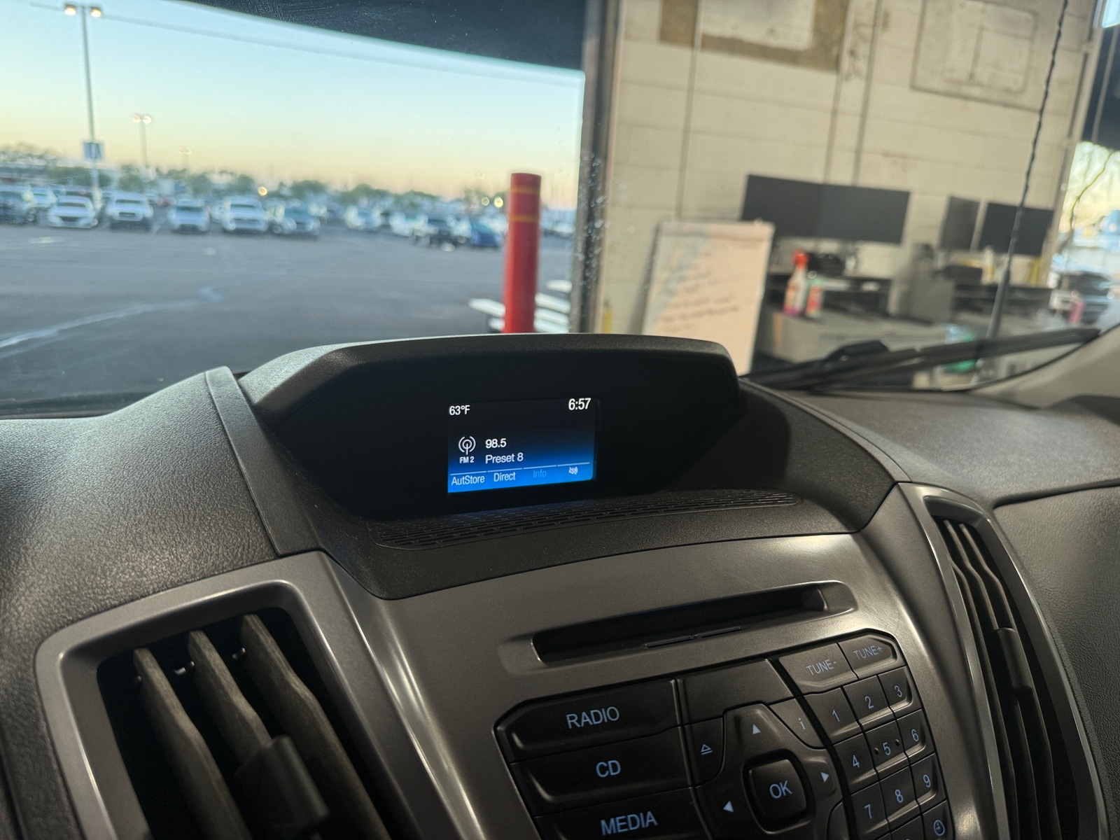 Thumbnail: 2017 Ford Transit Series - 4