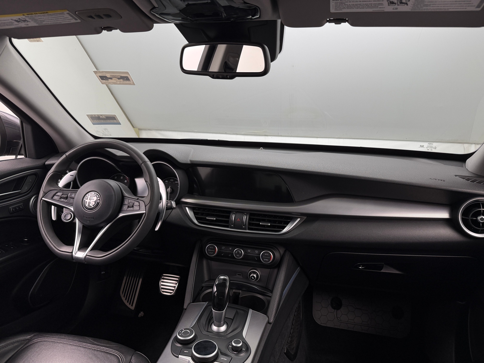Thumbnail: 2018 Alfa Romeo Stelvio - 2