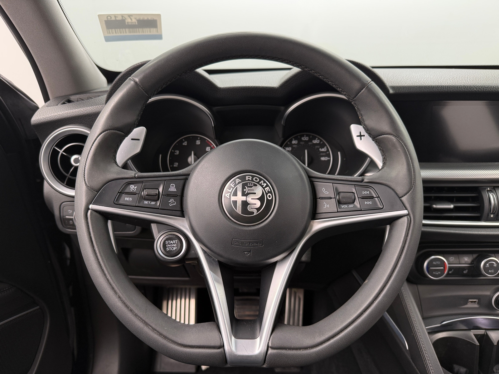 Thumbnail: 2018 Alfa Romeo Stelvio - 4