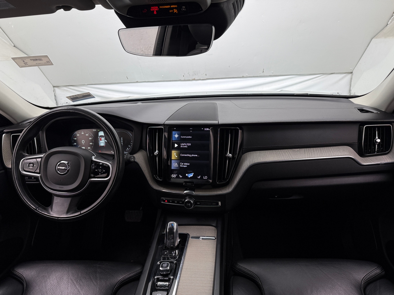 Thumbnail: 2018 Volvo XC60 - 2