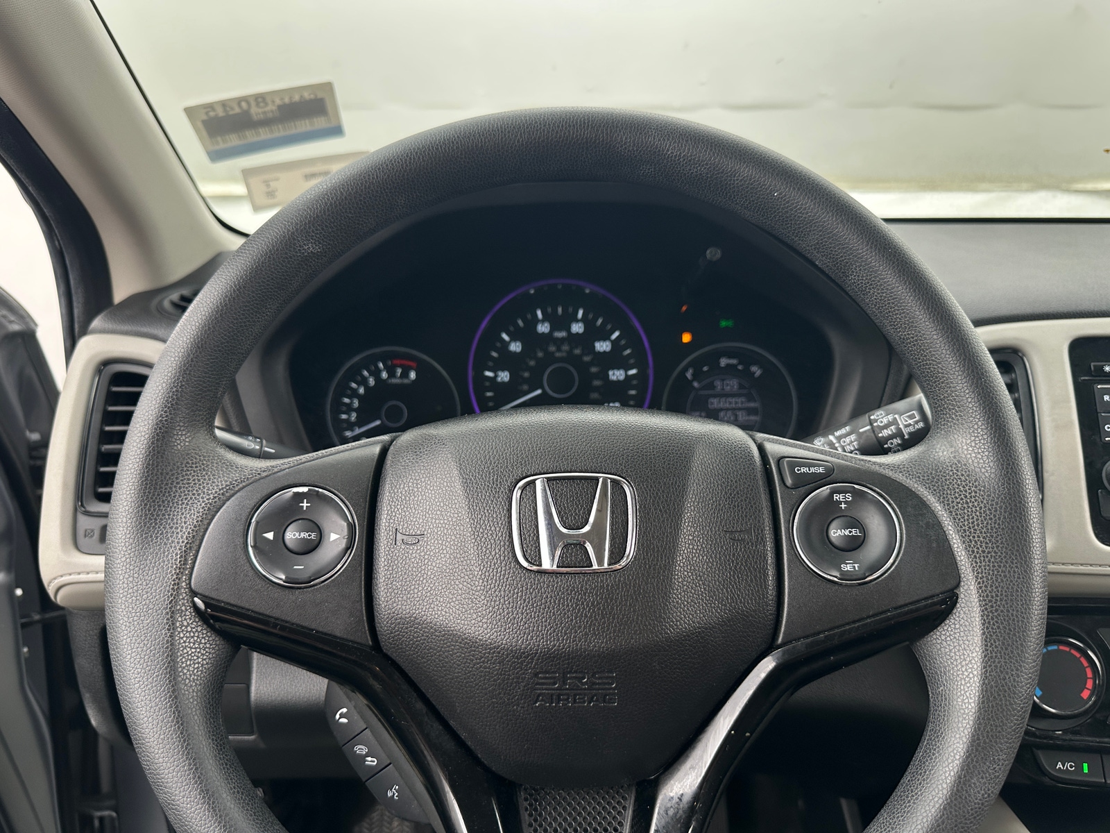 Thumbnail: 2017 Honda HR-V - 5