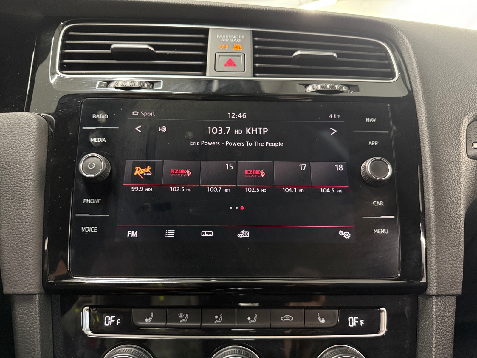 Thumbnail: 2019 Volkswagen Golf - 3