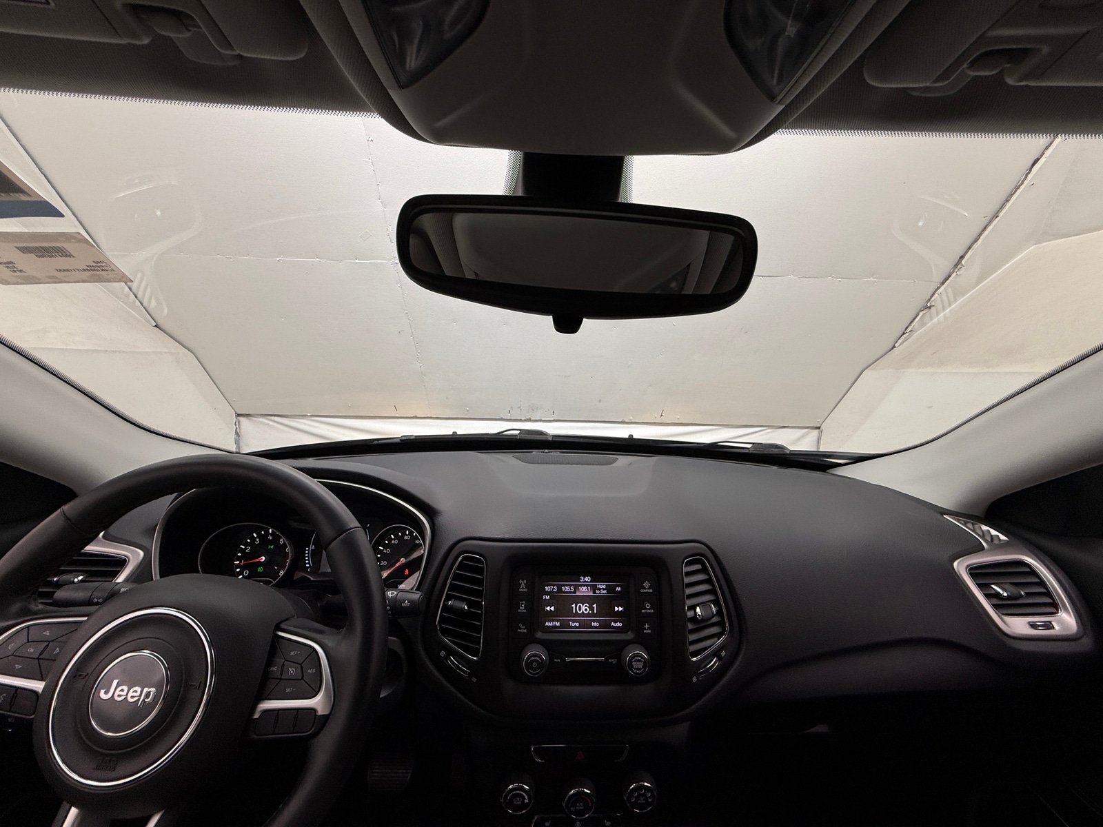 Thumbnail: 2018 Jeep Compass - 3