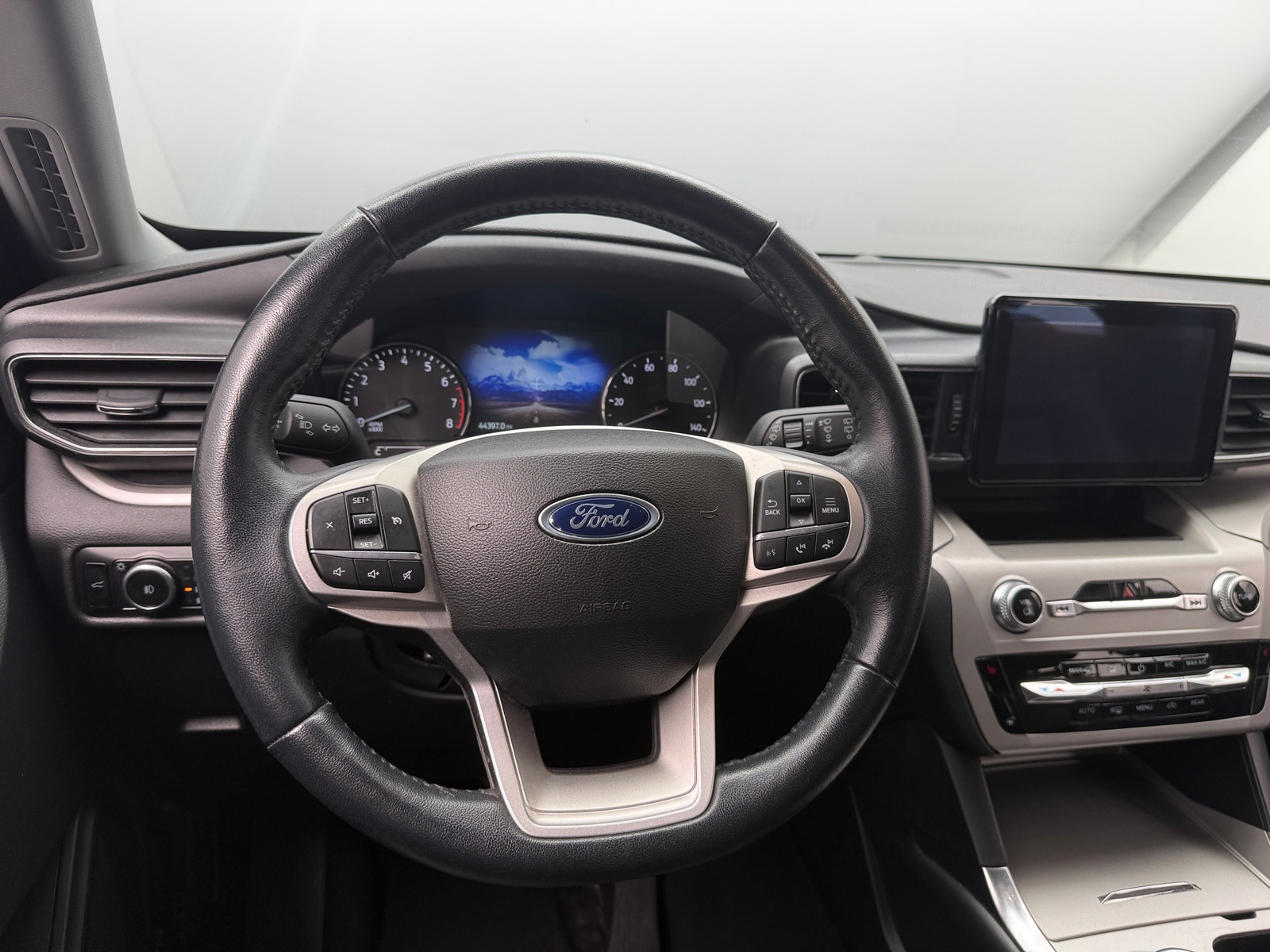 Thumbnail: 2023 Ford Explorer - 5