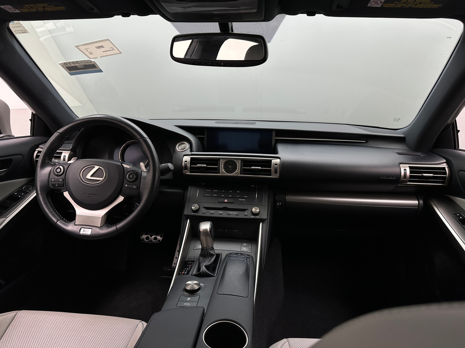 Thumbnail: 2016 Lexus IS - 2