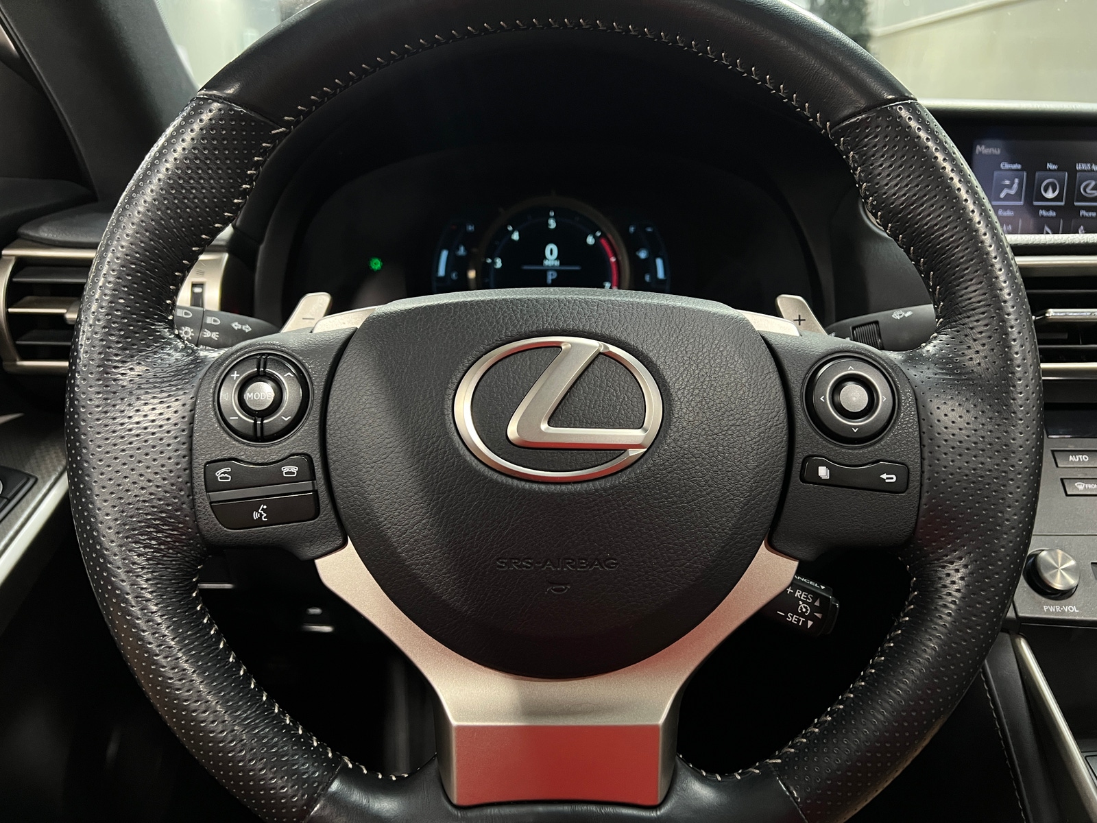 Thumbnail: 2016 Lexus IS - 4