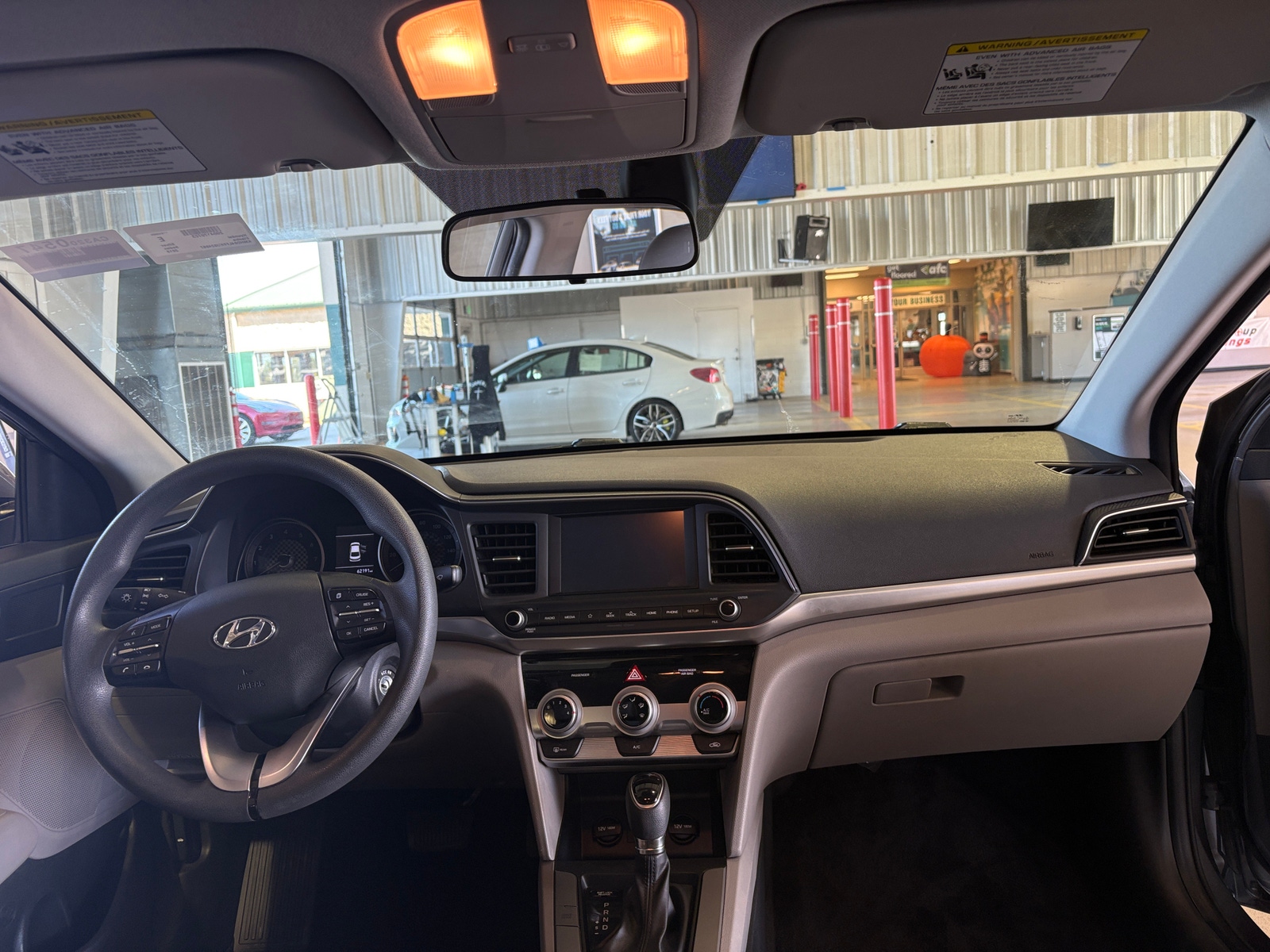 Thumbnail: 2019 Hyundai Elantra - 3